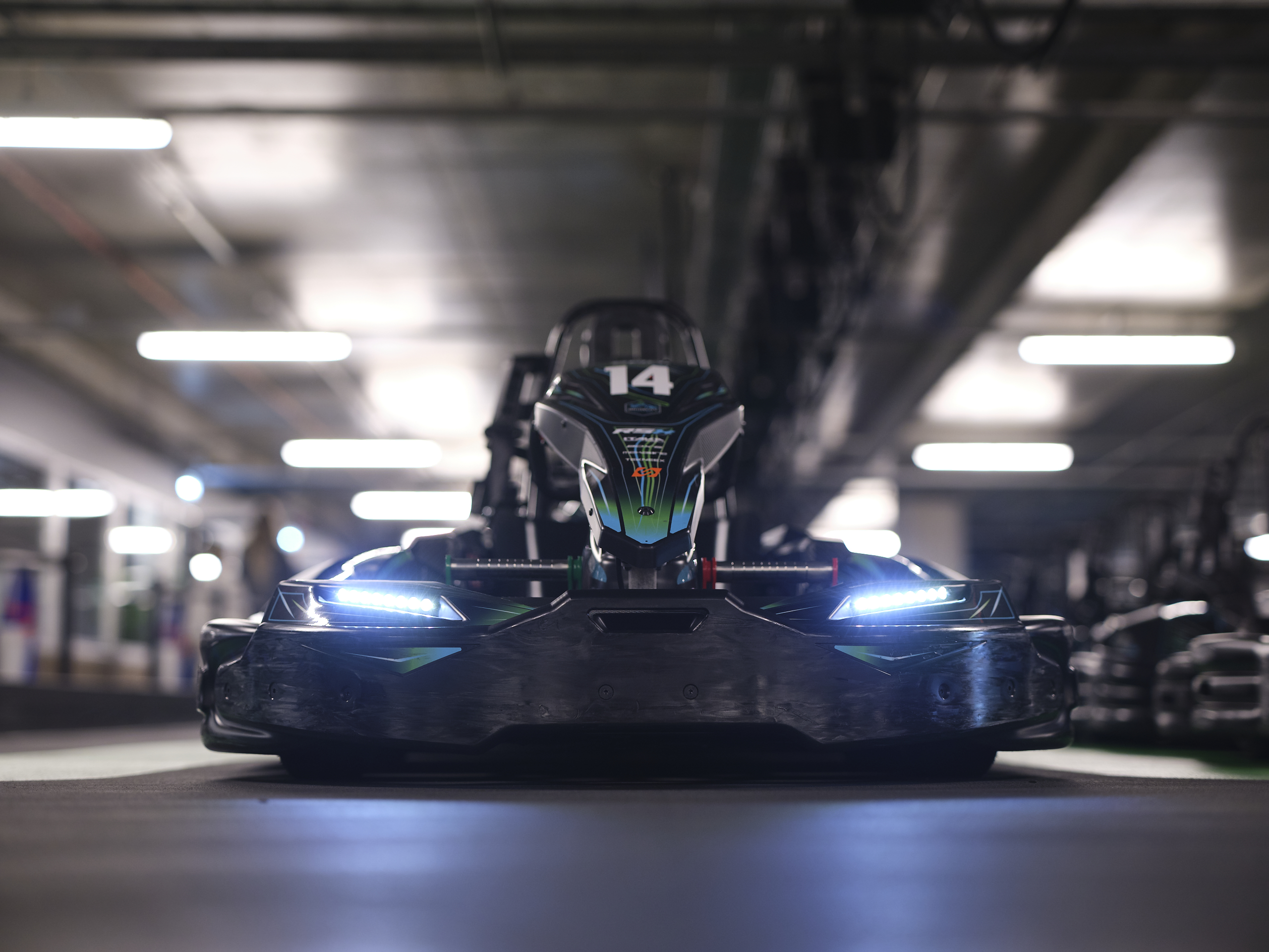 Motorcity Kartinga arēna ir pazemes kartinga centrs Tallinas centrā