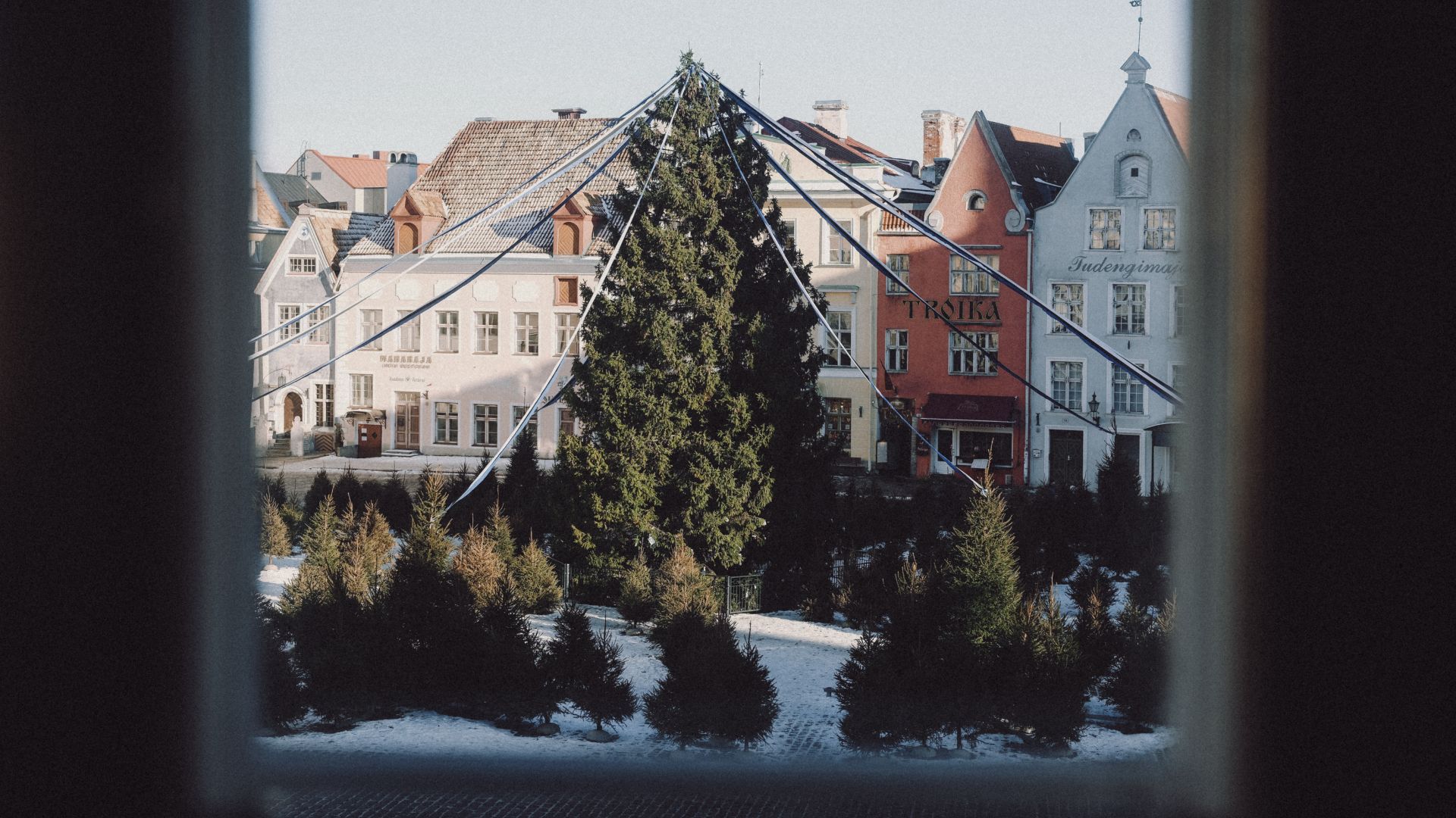 Tallinna vanalinna restorani Vista raekoja platsi vaade