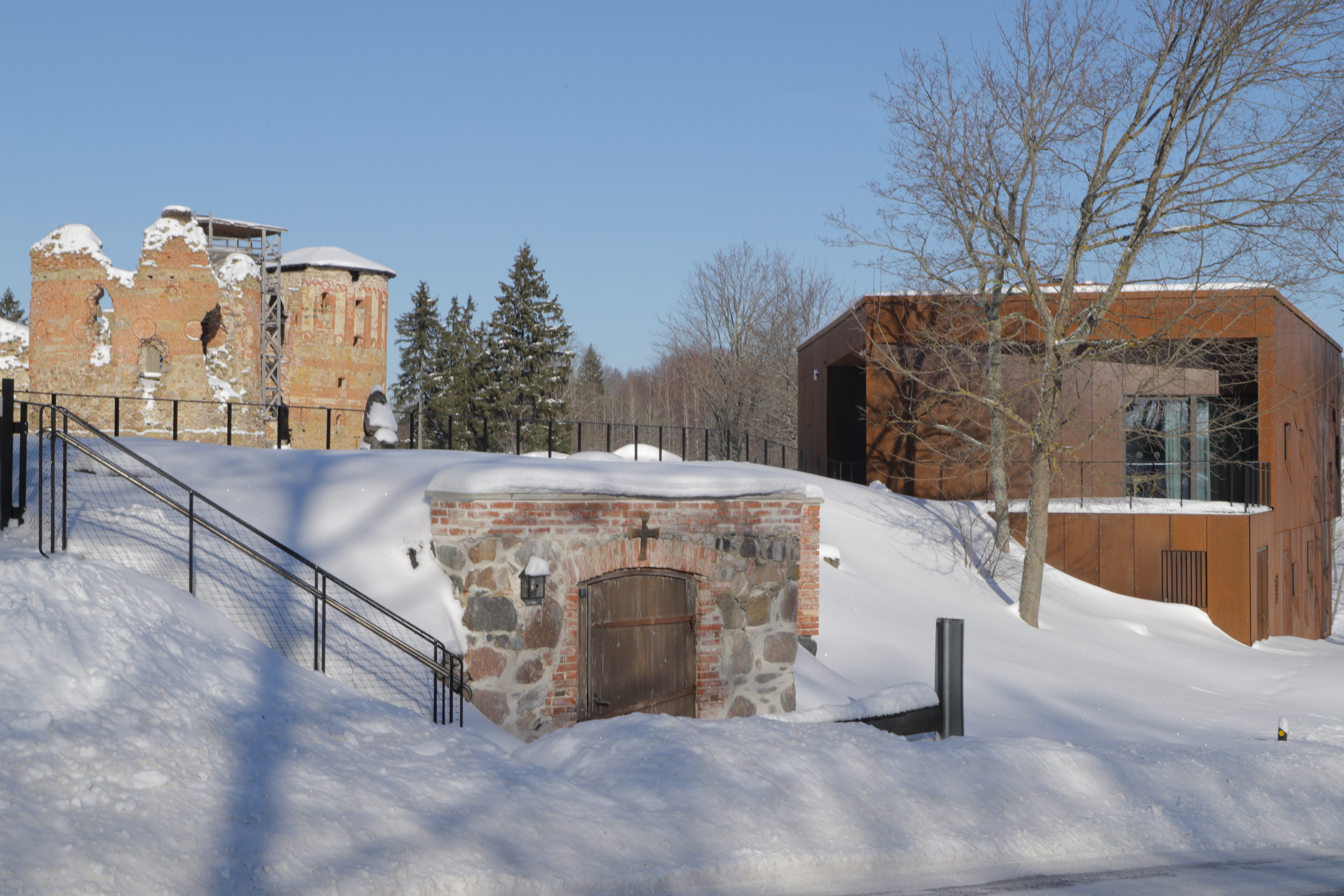 Vastseliina Piiskopilinnuse elamuskeskus talvel