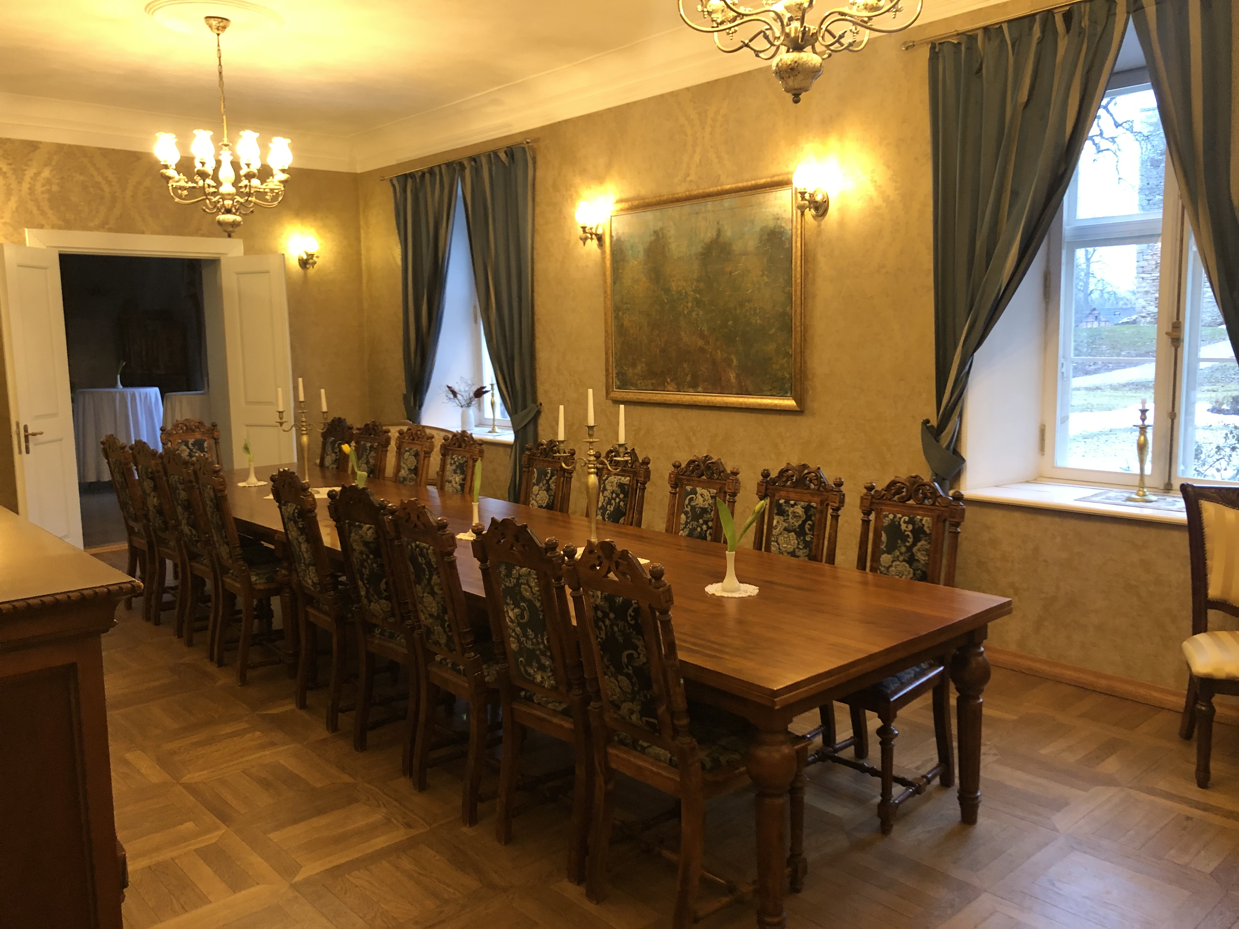 Semināru telpa "Zelta salons"