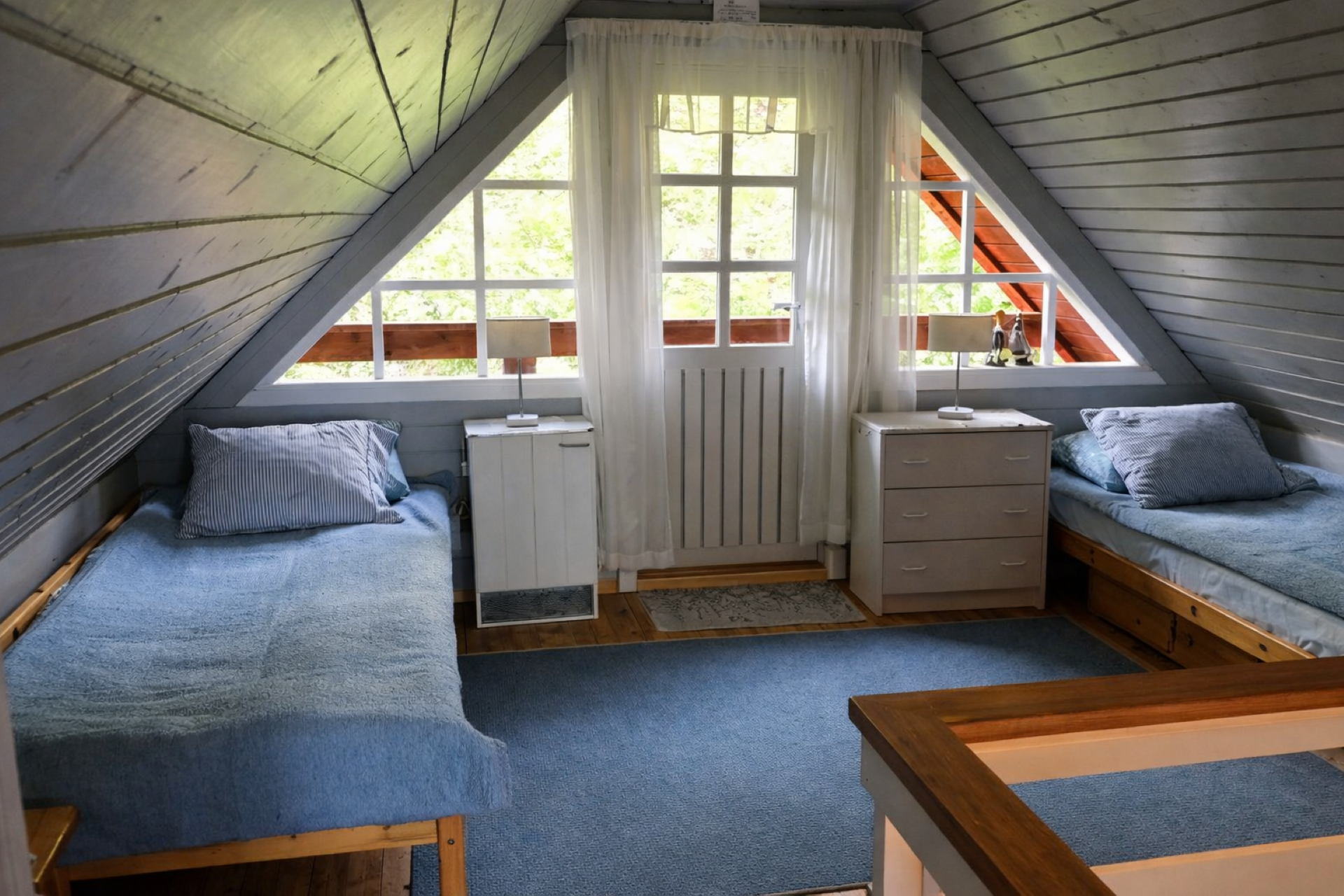 Maja II korruse twin (avatud korrus, väike rõdu)