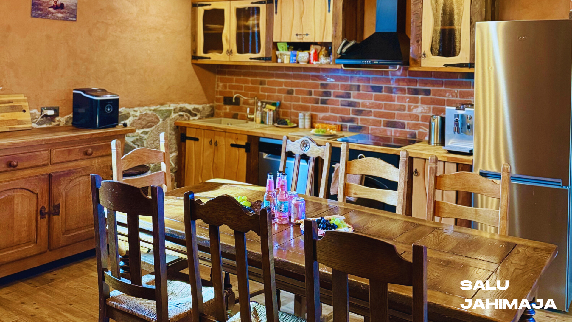 Salu Hunting House kitchen