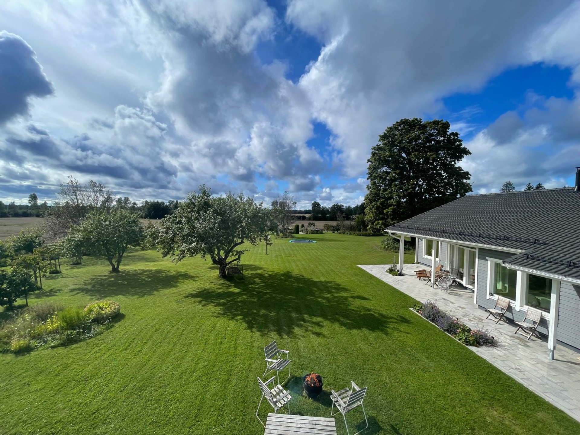 Kirsiaia Puhkemaja - õueala