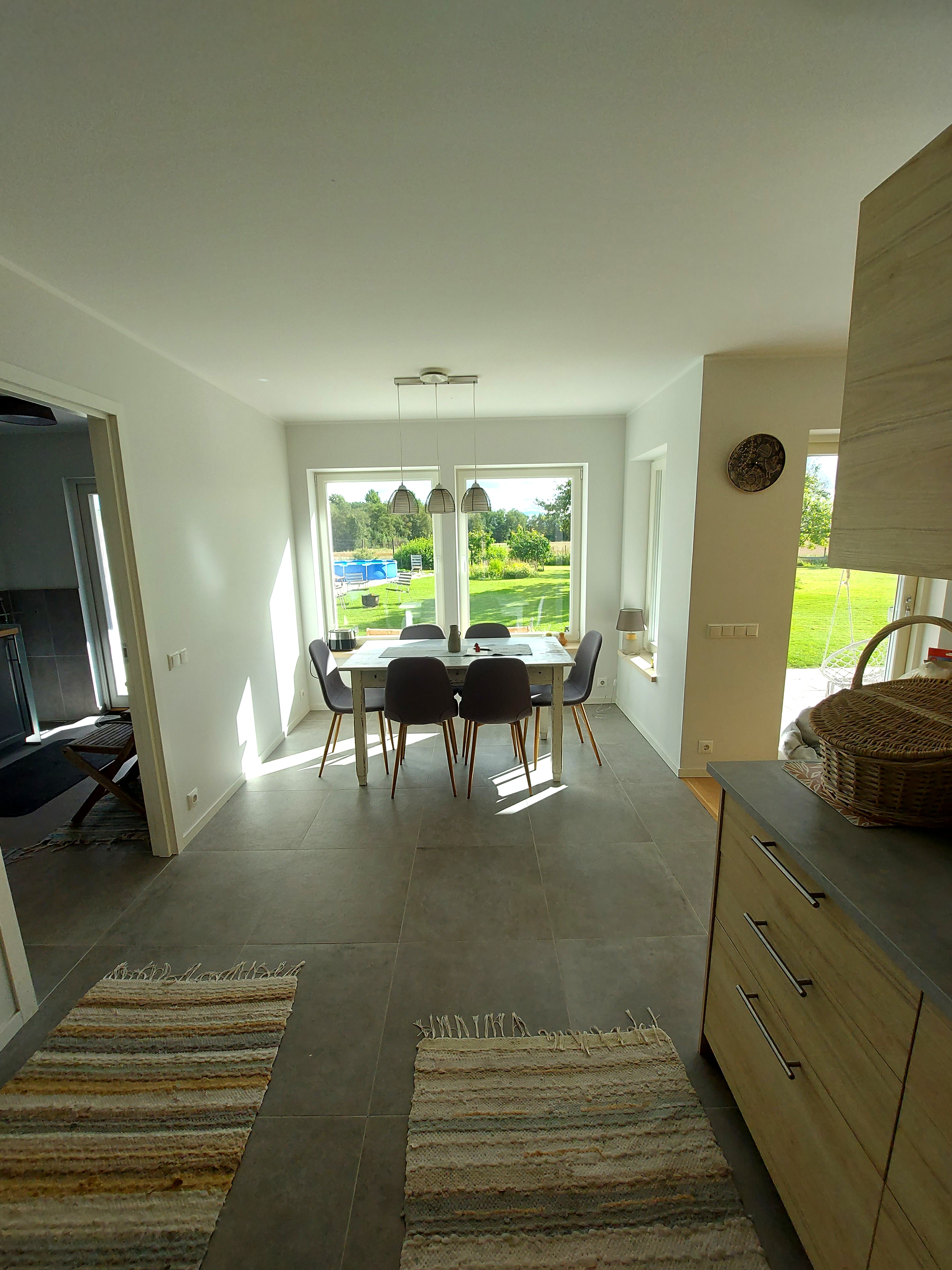 Kirsiaia Puhkemaja - köök-söögituba