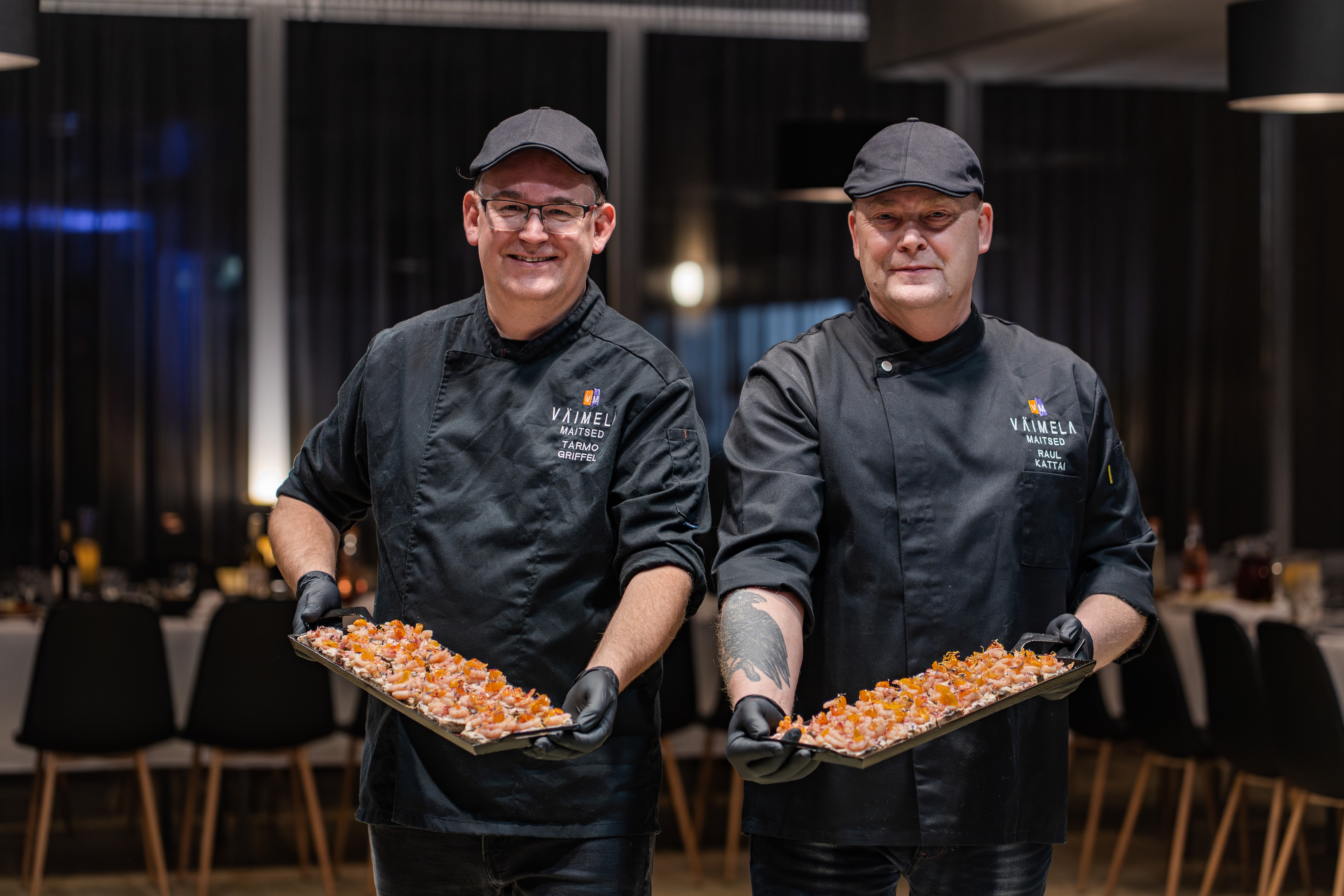 Oled oodatud Väimelasse tulles meie söögisaali lõunatama. Asume Väimela keskuses ning pakume argipäeviti taskukohaste hindadega päevapraade ja -suppe.