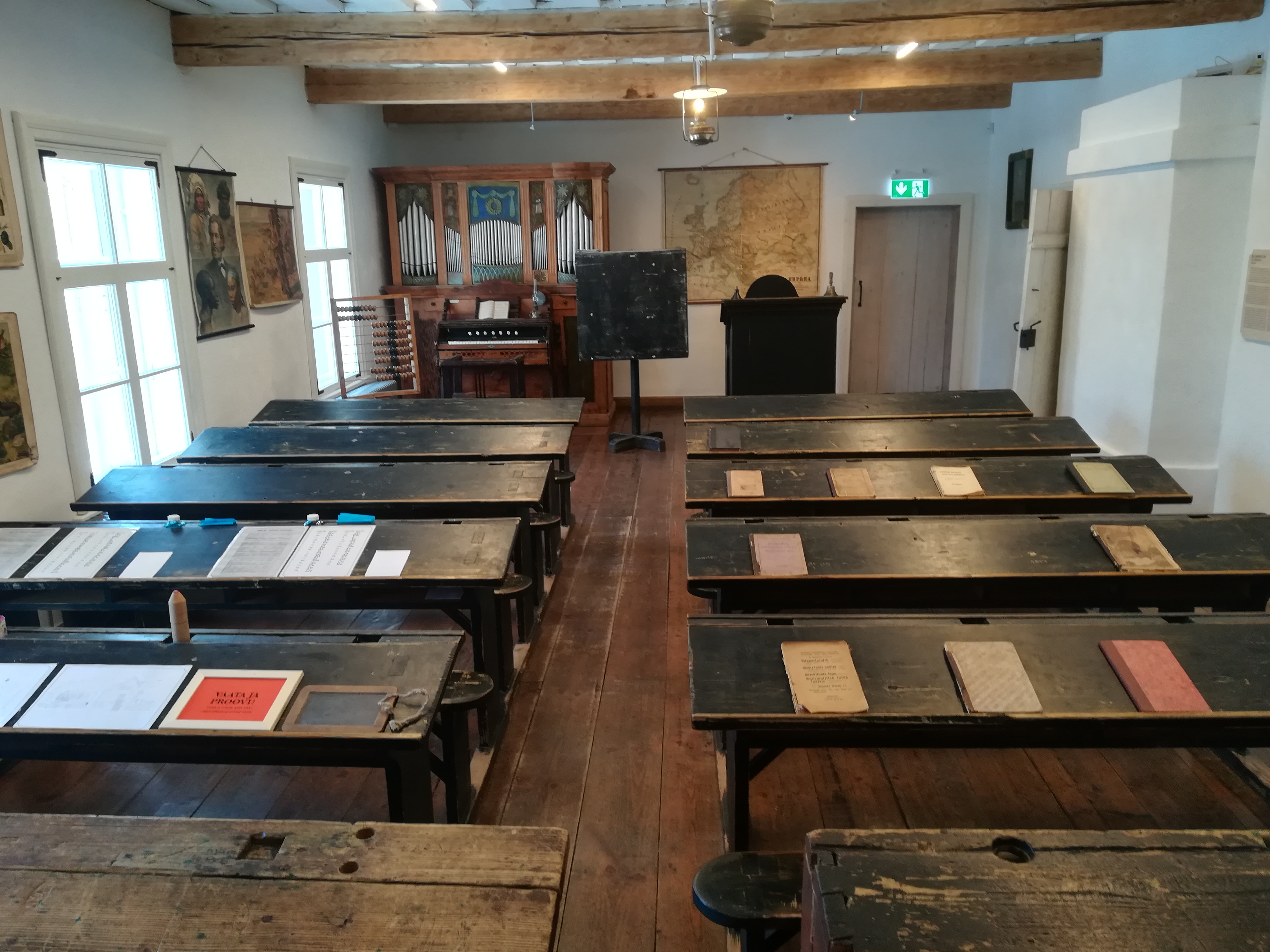 Palamuse muuseumi koolimaja klassituba