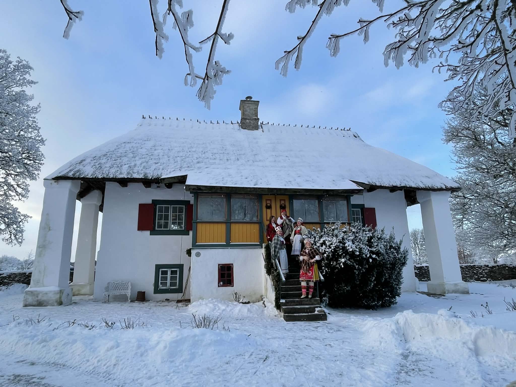 Tolluste Villa on Saaremaal asuv ajalooline pärl