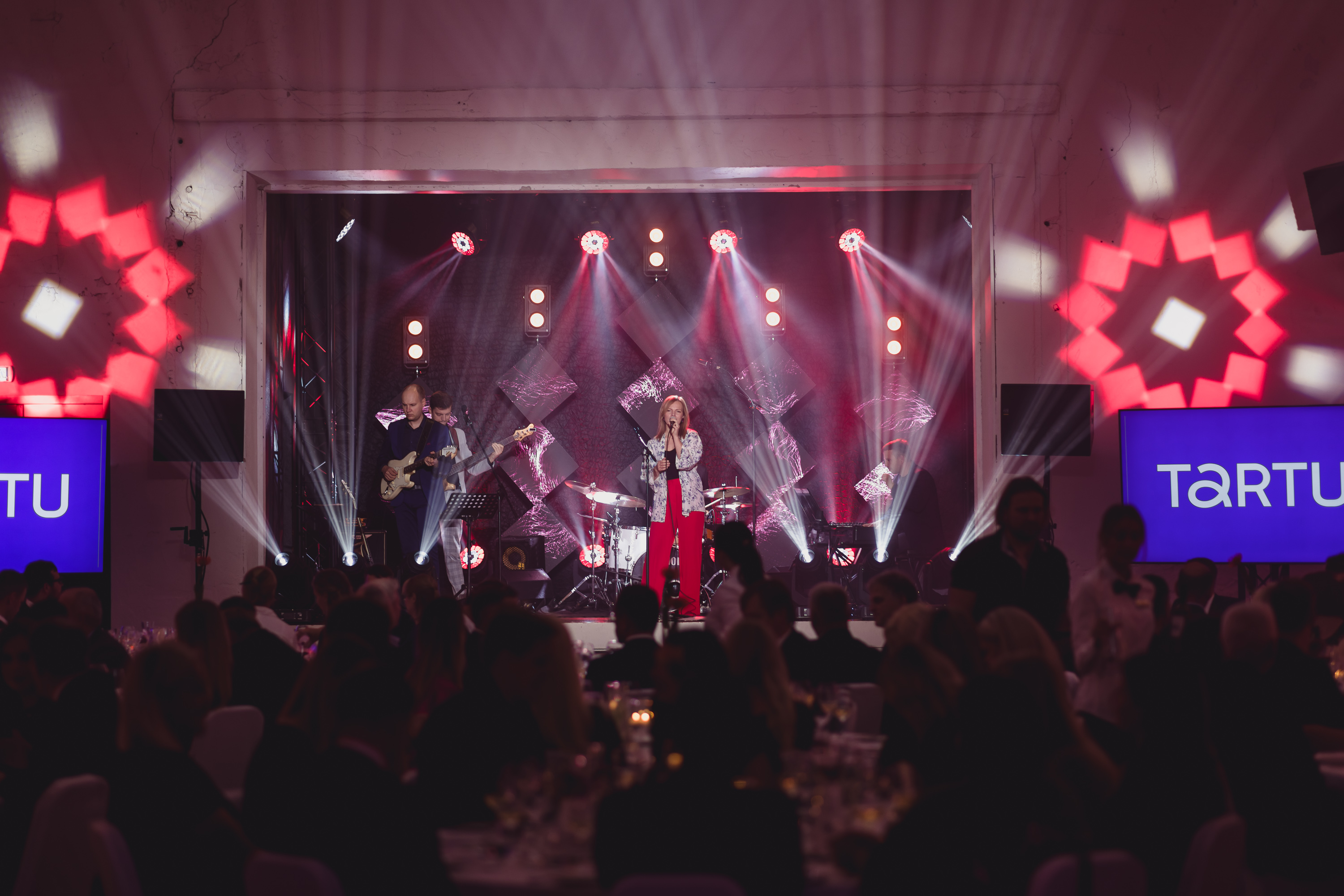 Kammivabriku klubihoone gala stiilis 130 kohta