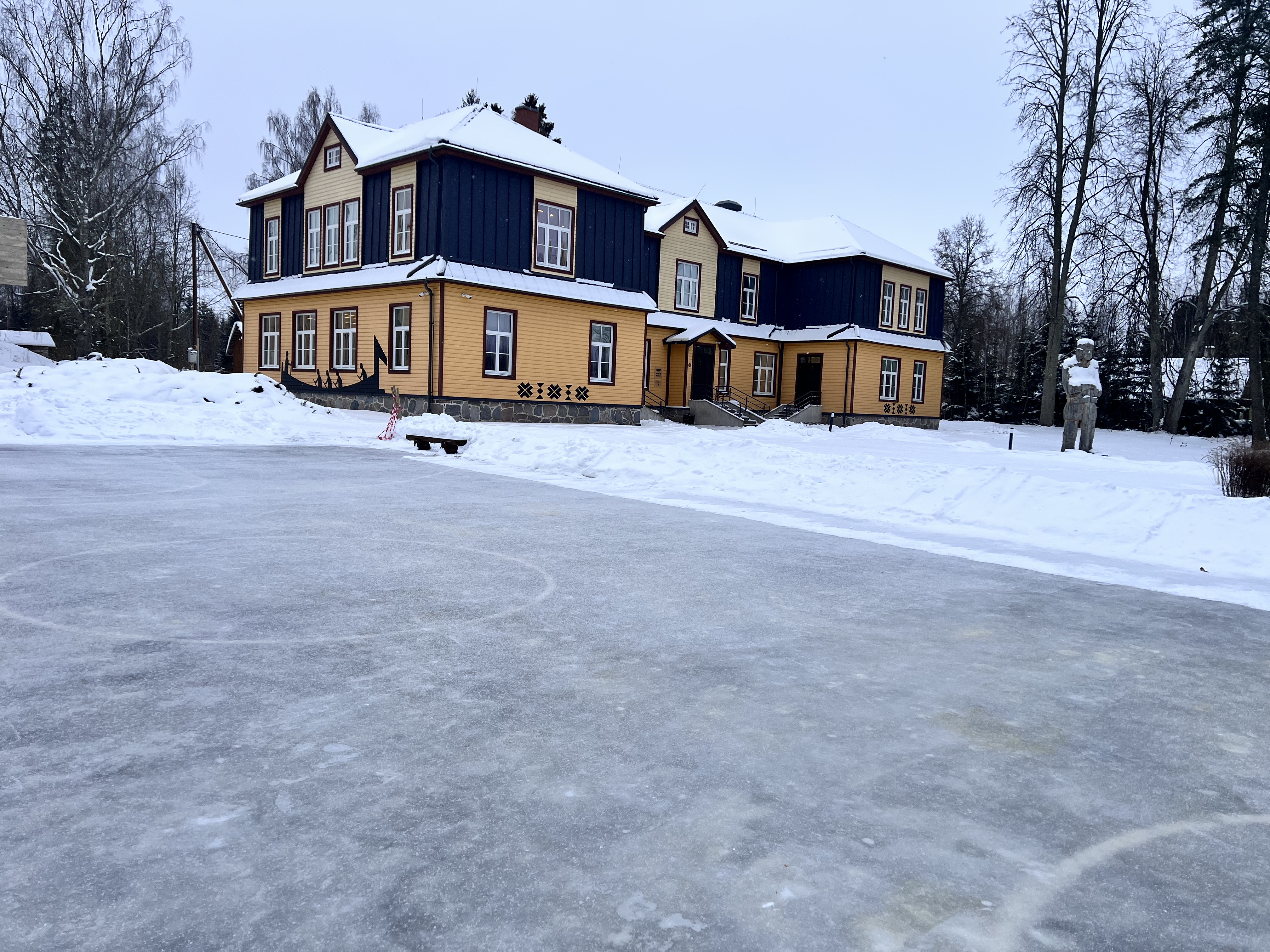 Uisuväljak Kalevipoja Kojas