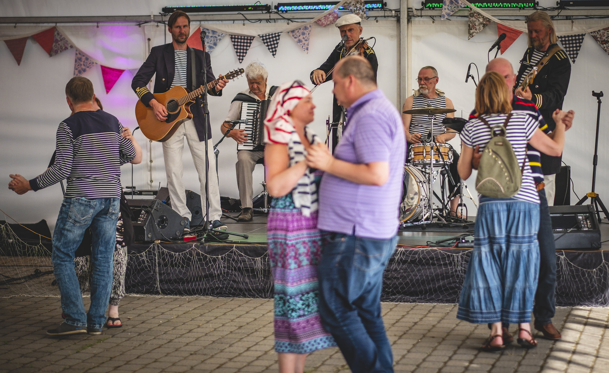 Ansambel Tuulekala festivalil