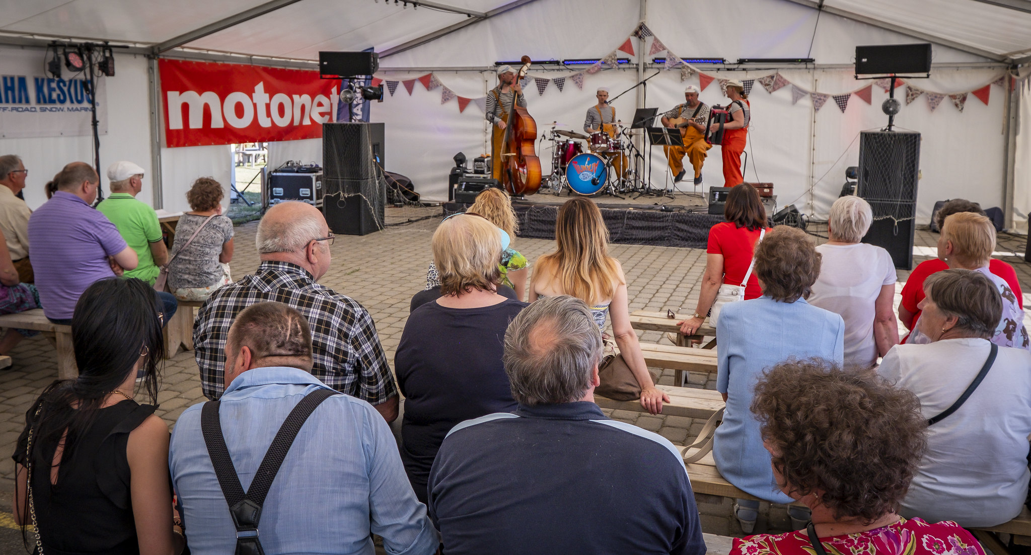 Ansambel Tuulekala festivalil