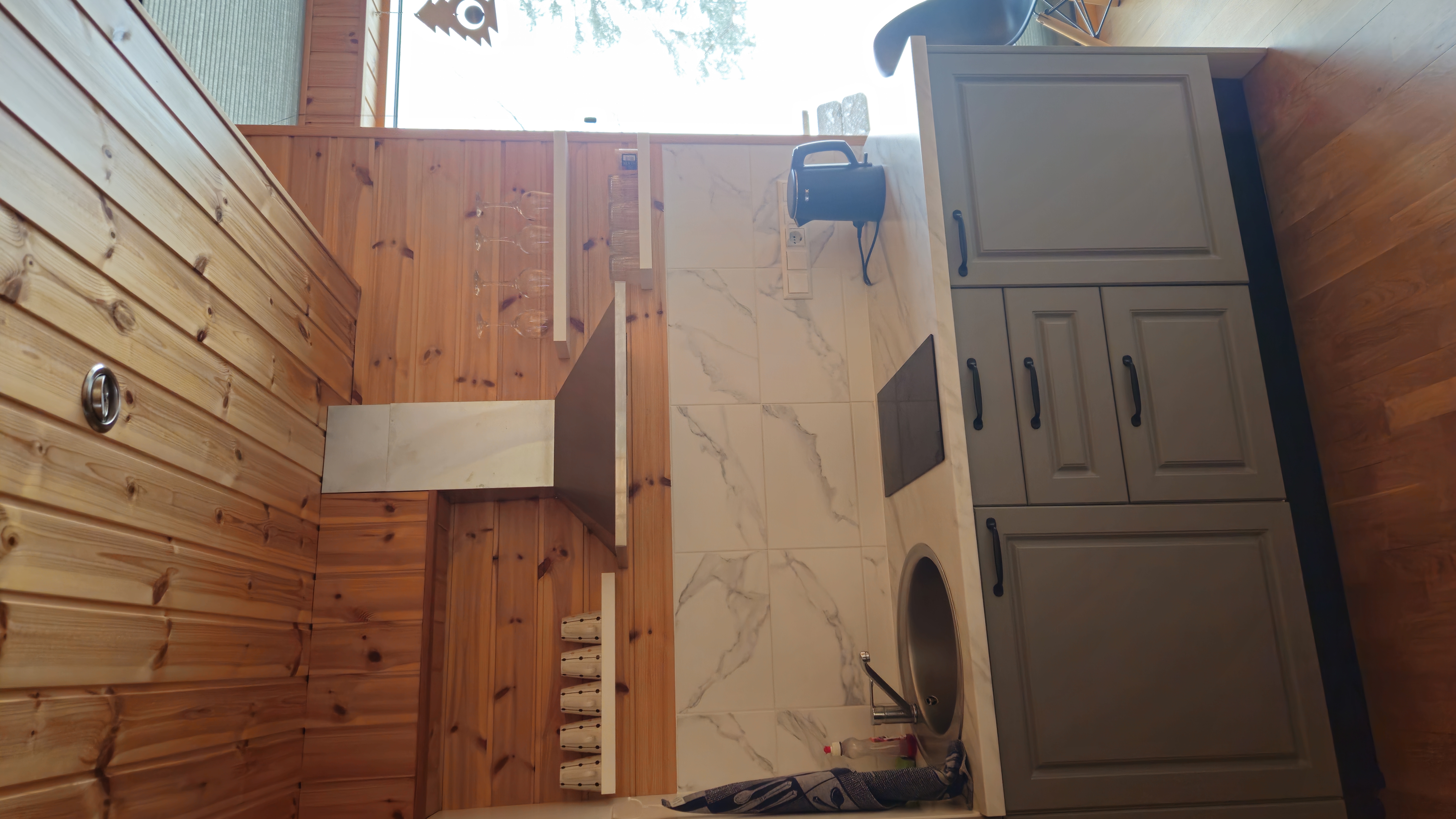 Beach house kitchenette