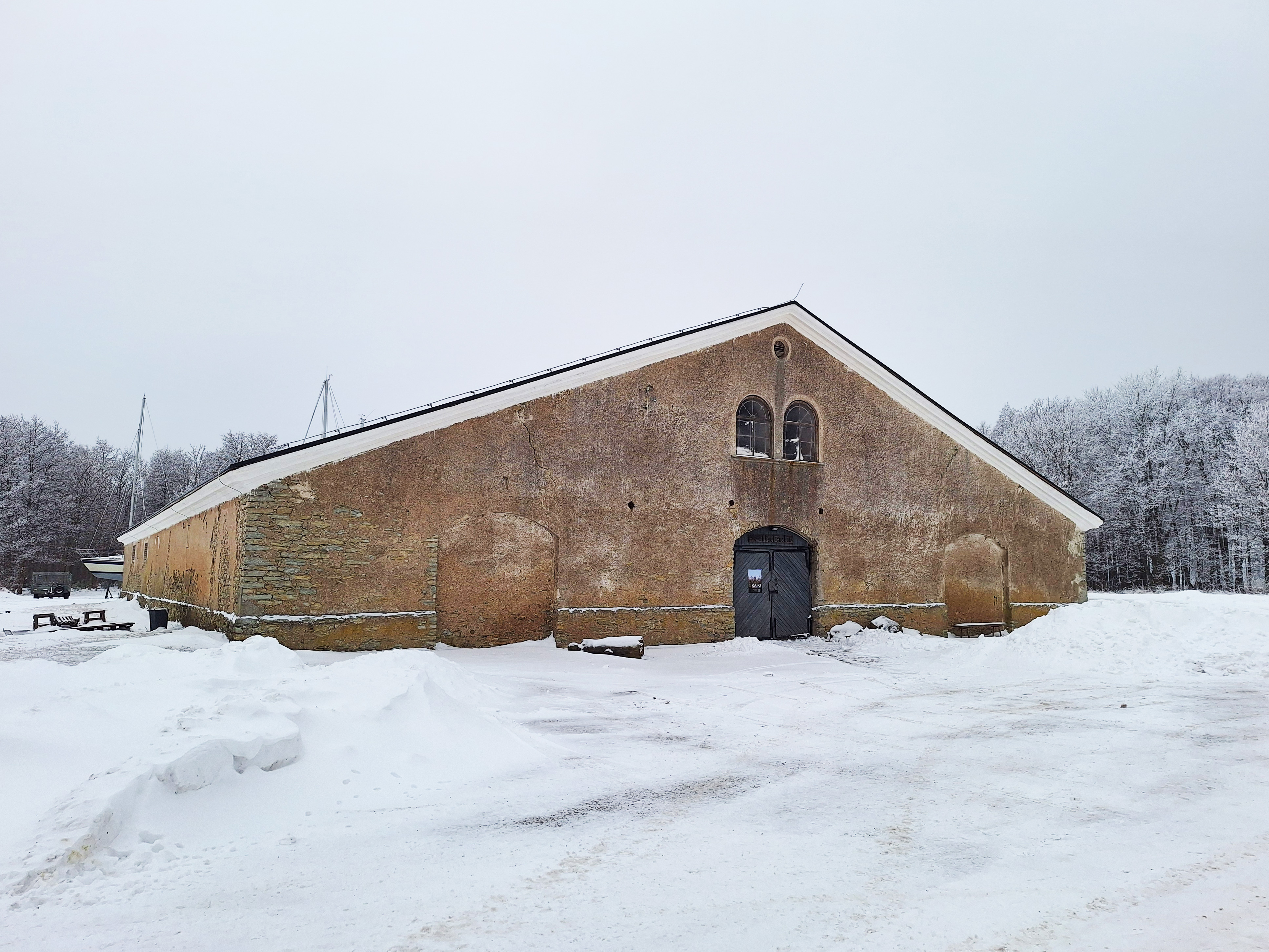 Kärdla sadama villaladu