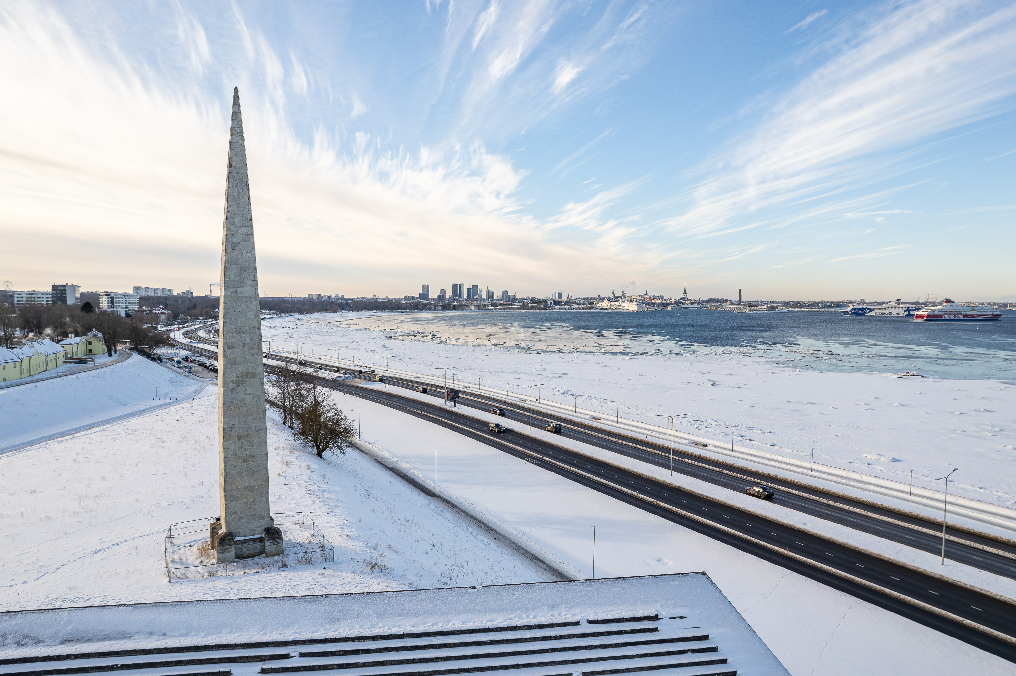 Vaade Tallinnale ja Pirita lahele Maarjamäelt