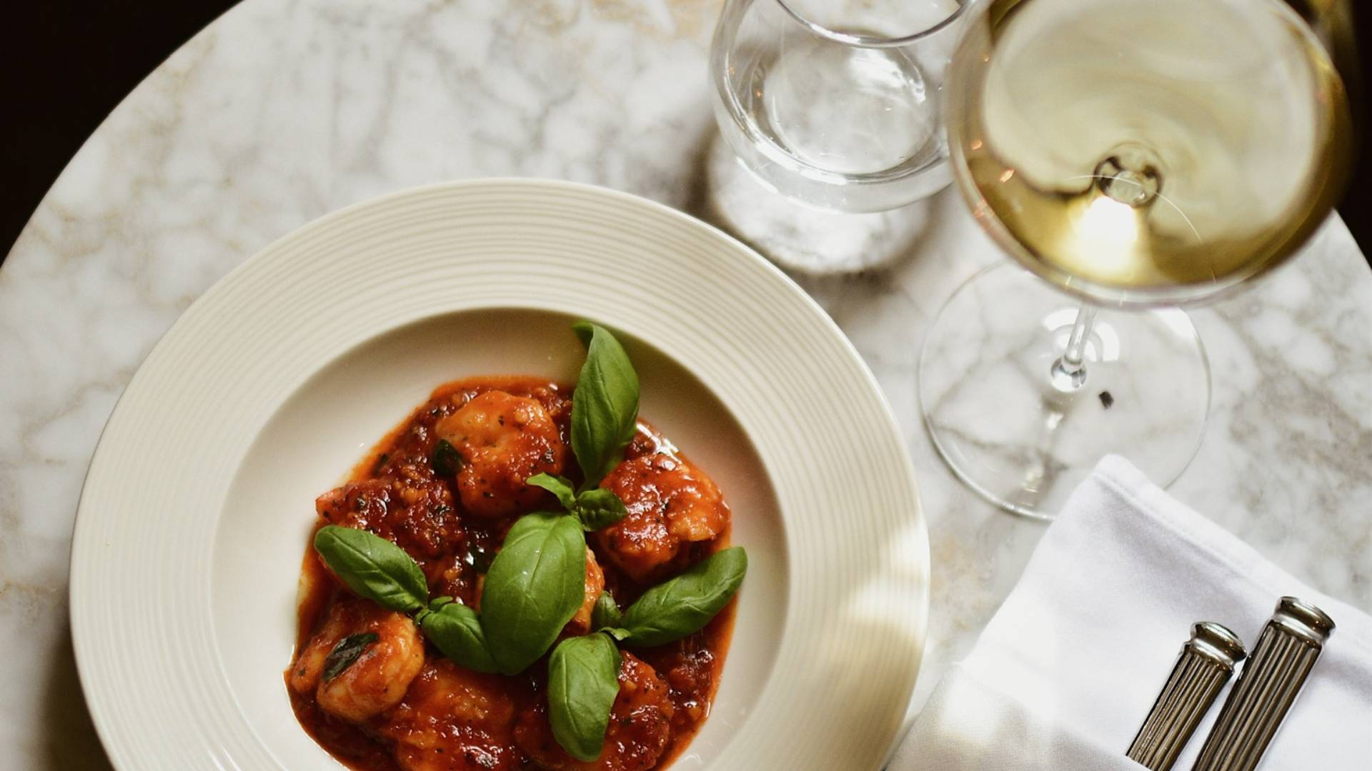 La Cucina di Orm Oja pasta ja vein