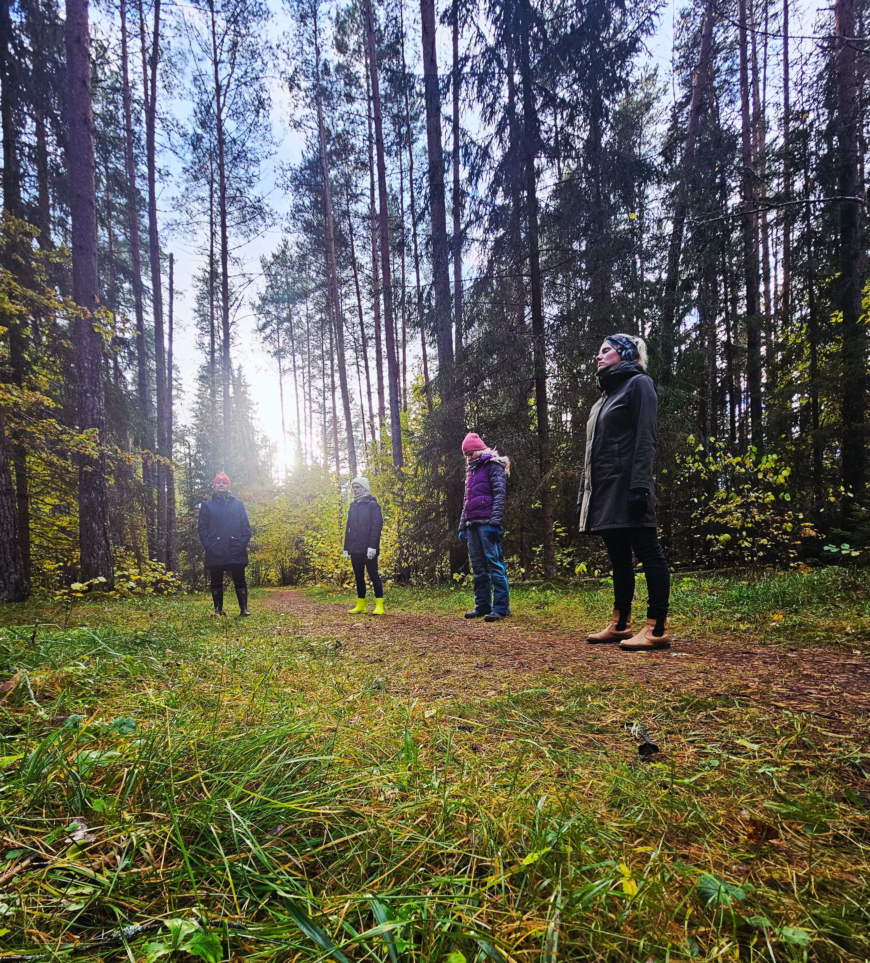 Waldbaden im Herbst im Illi-Wald
