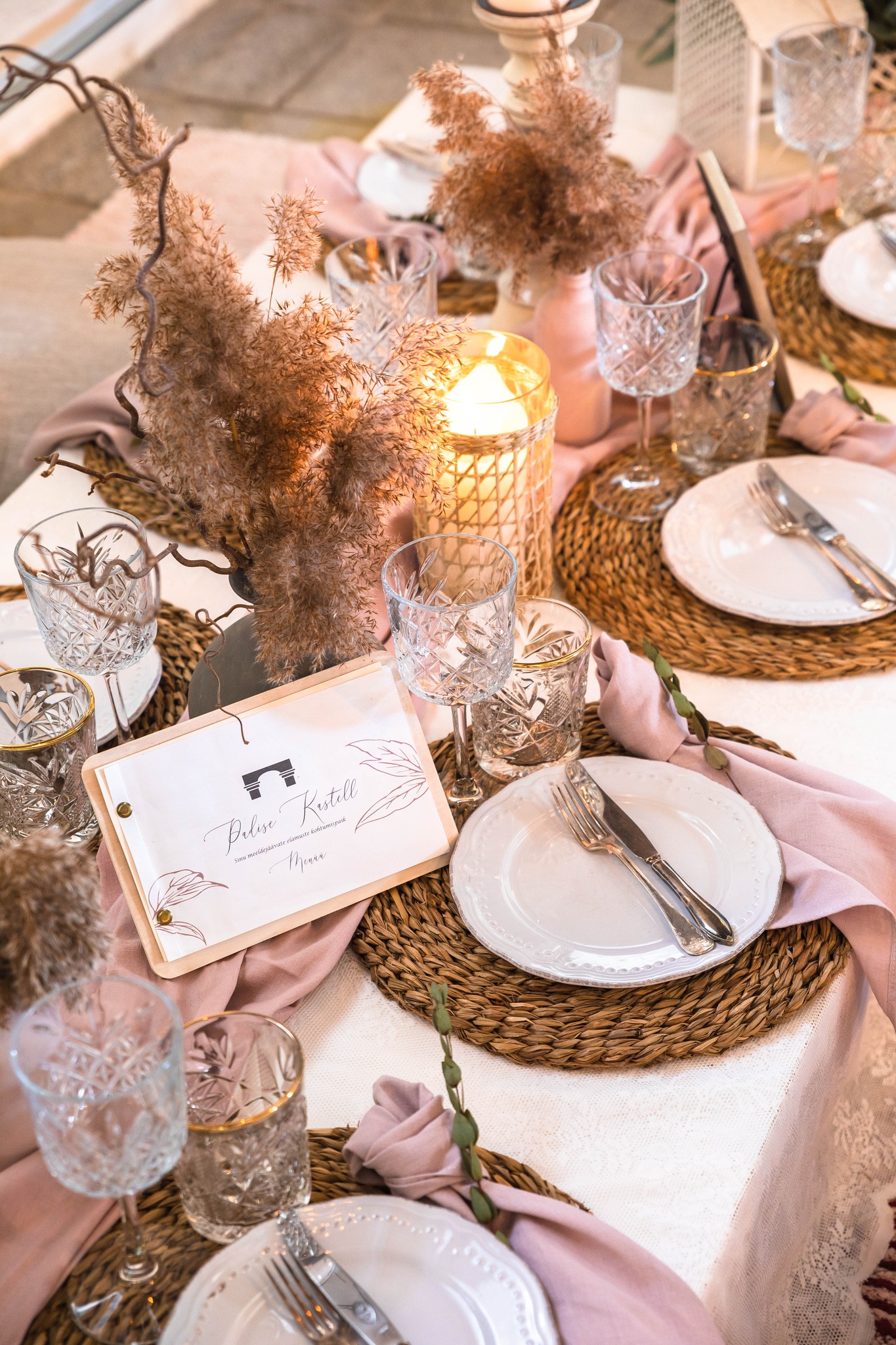 Padise Kastell elamuspiknik klaasmajas