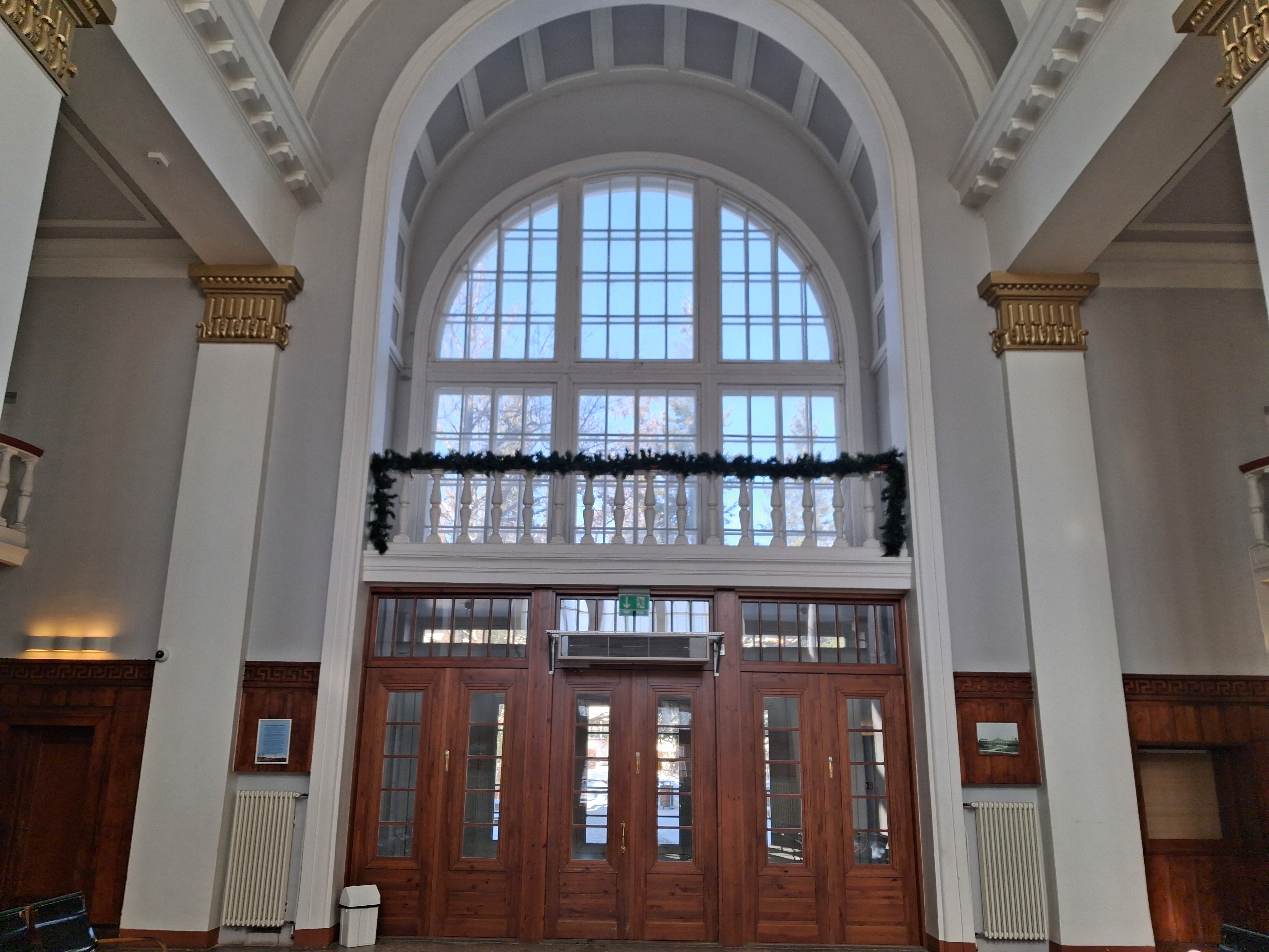 Valga raudteejaama peahoone interjöör