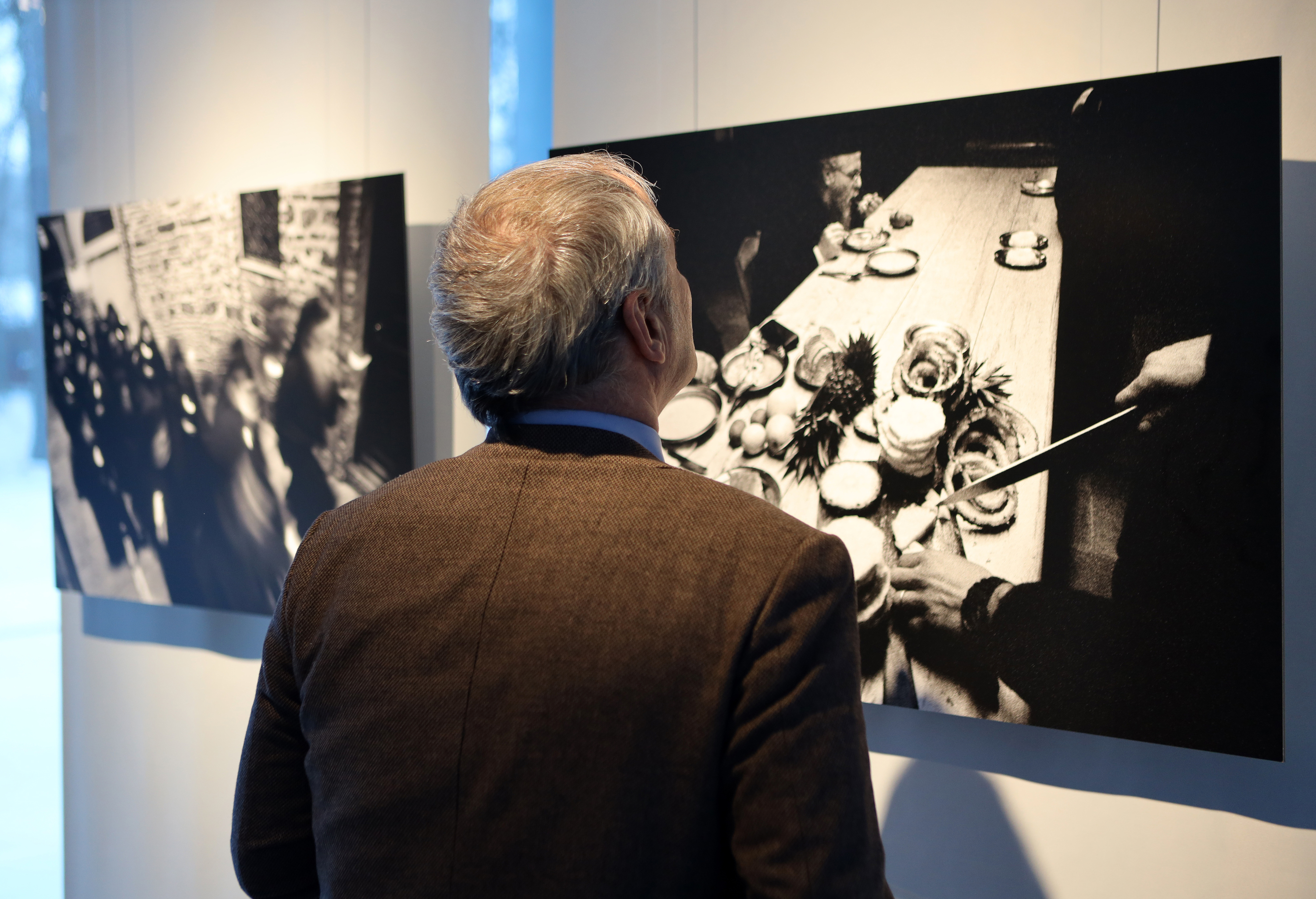 Pealkiri Ali Borovalı näitus "Varjatud maailm. Kloostrielu Athose mäe