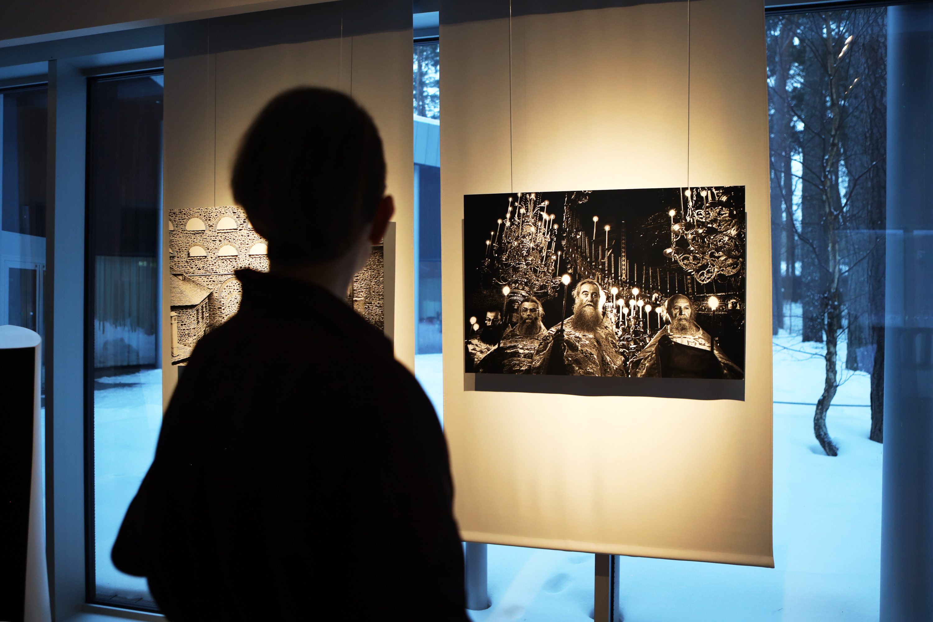 Pealkiri Ali Borovalı näitus "Varjatud maailm. Kloostrielu Athose mäe