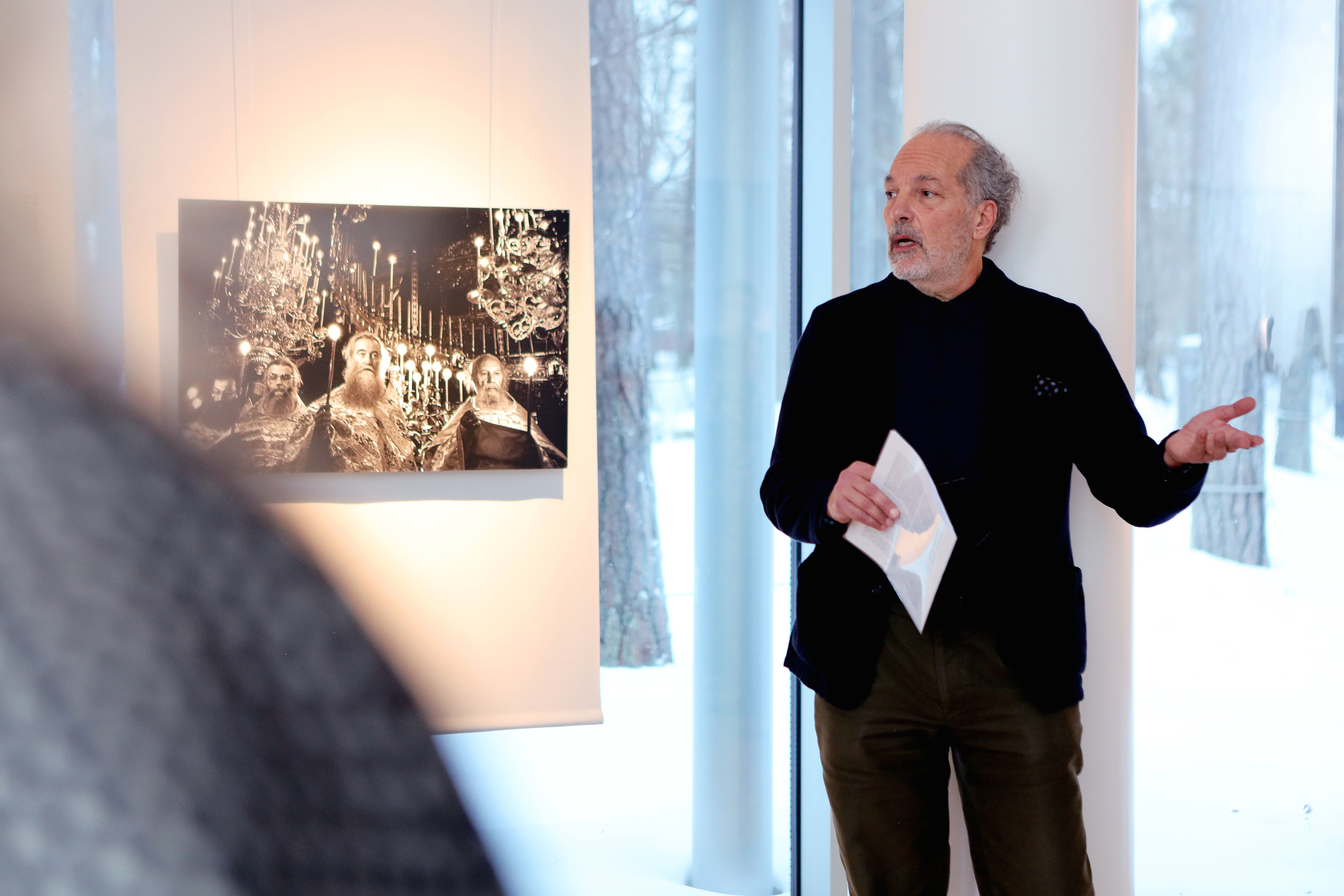 Pealkiri Ali Borovalı näitus "Varjatud maailm. Kloostrielu Athose mäe