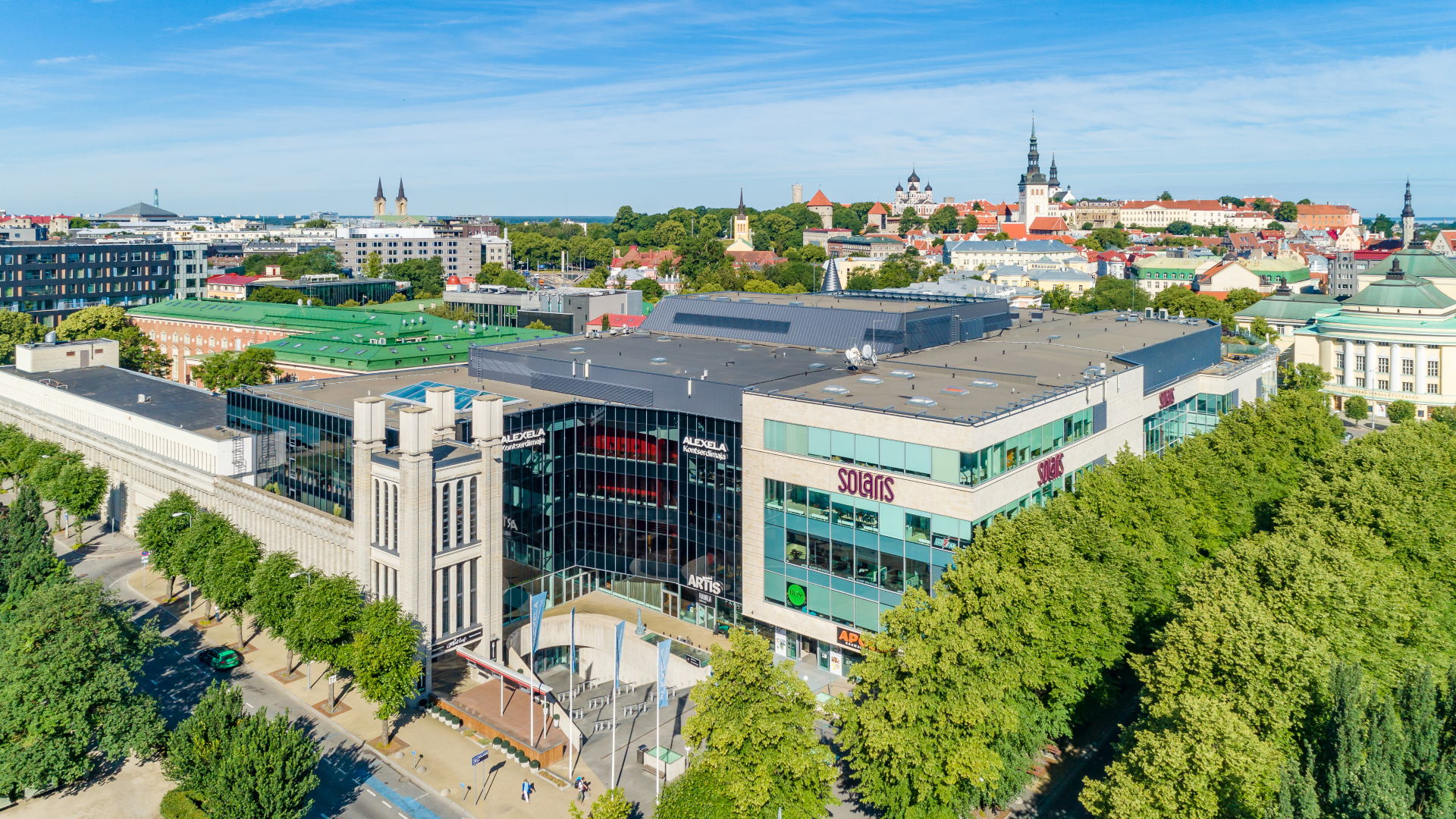 Jordan Rakei concert at Alexela in Tallinn