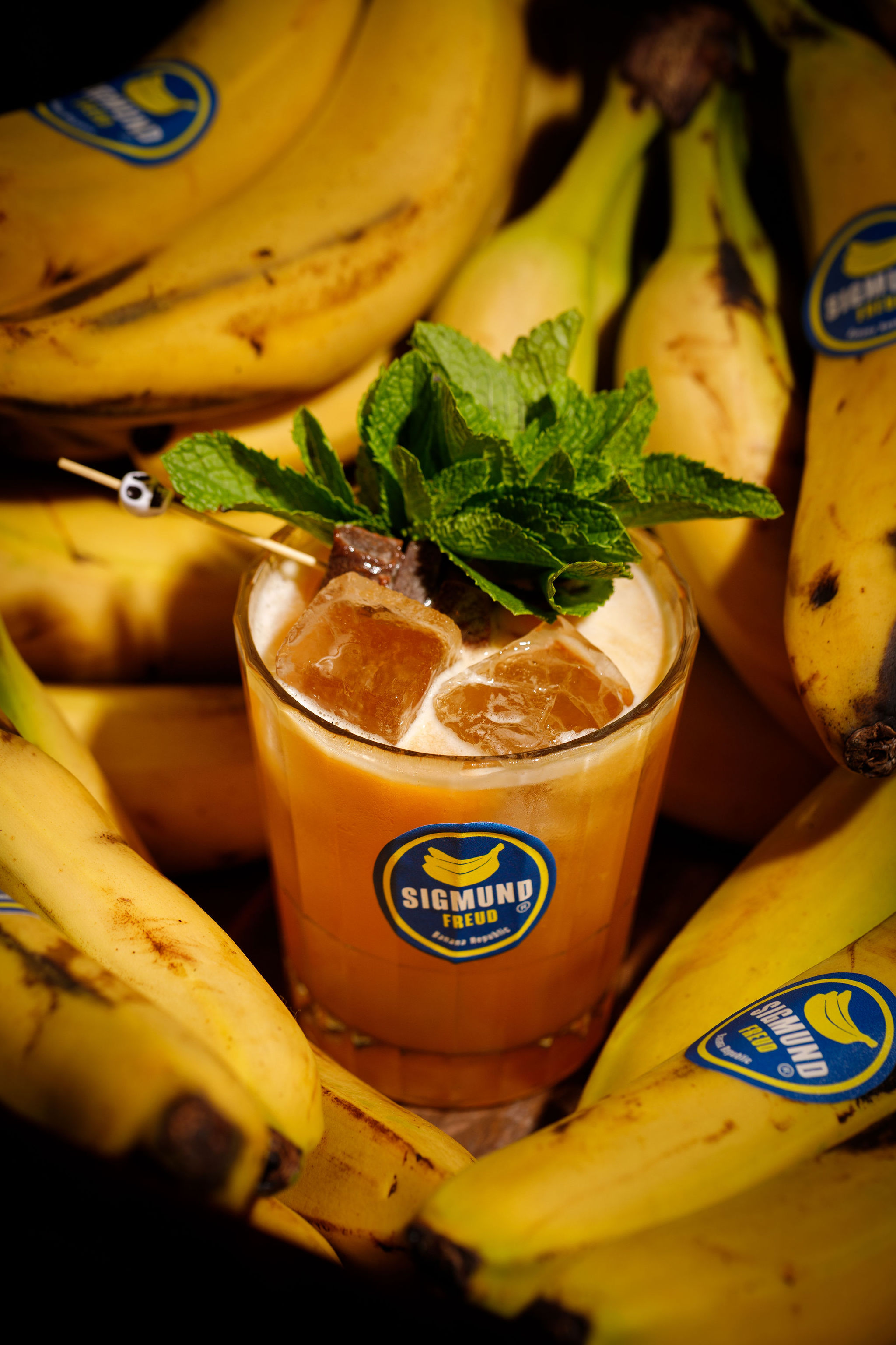 Sigmund Freud Bar – bunter Cocktail