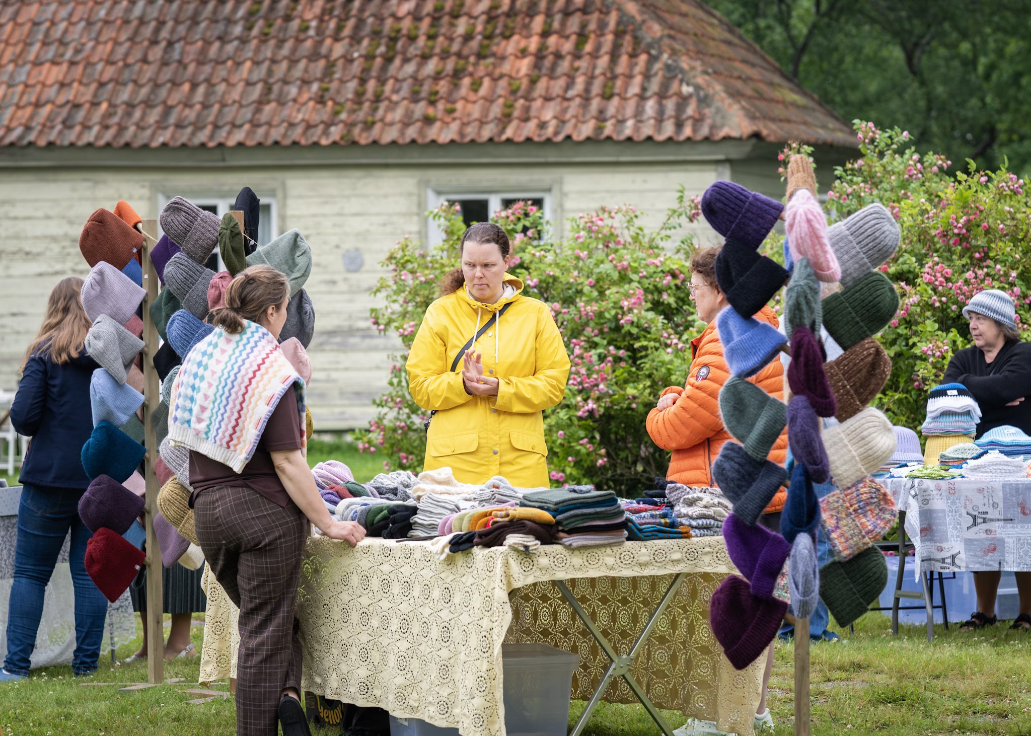 Hiiumaa suvine käsitöö ja omatoodangu laat