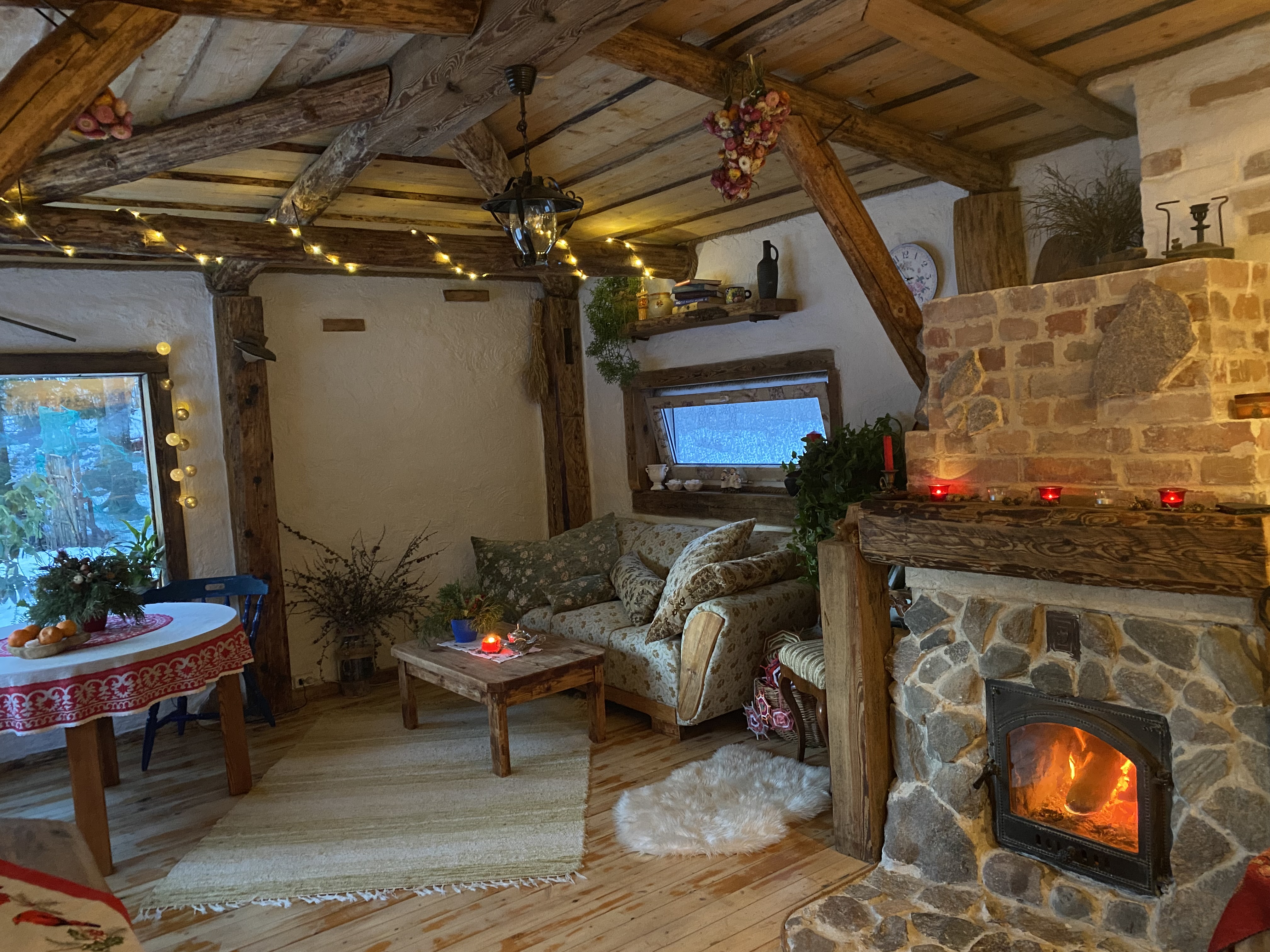 Kadaka Leivakoja hubane ruum kaminaga