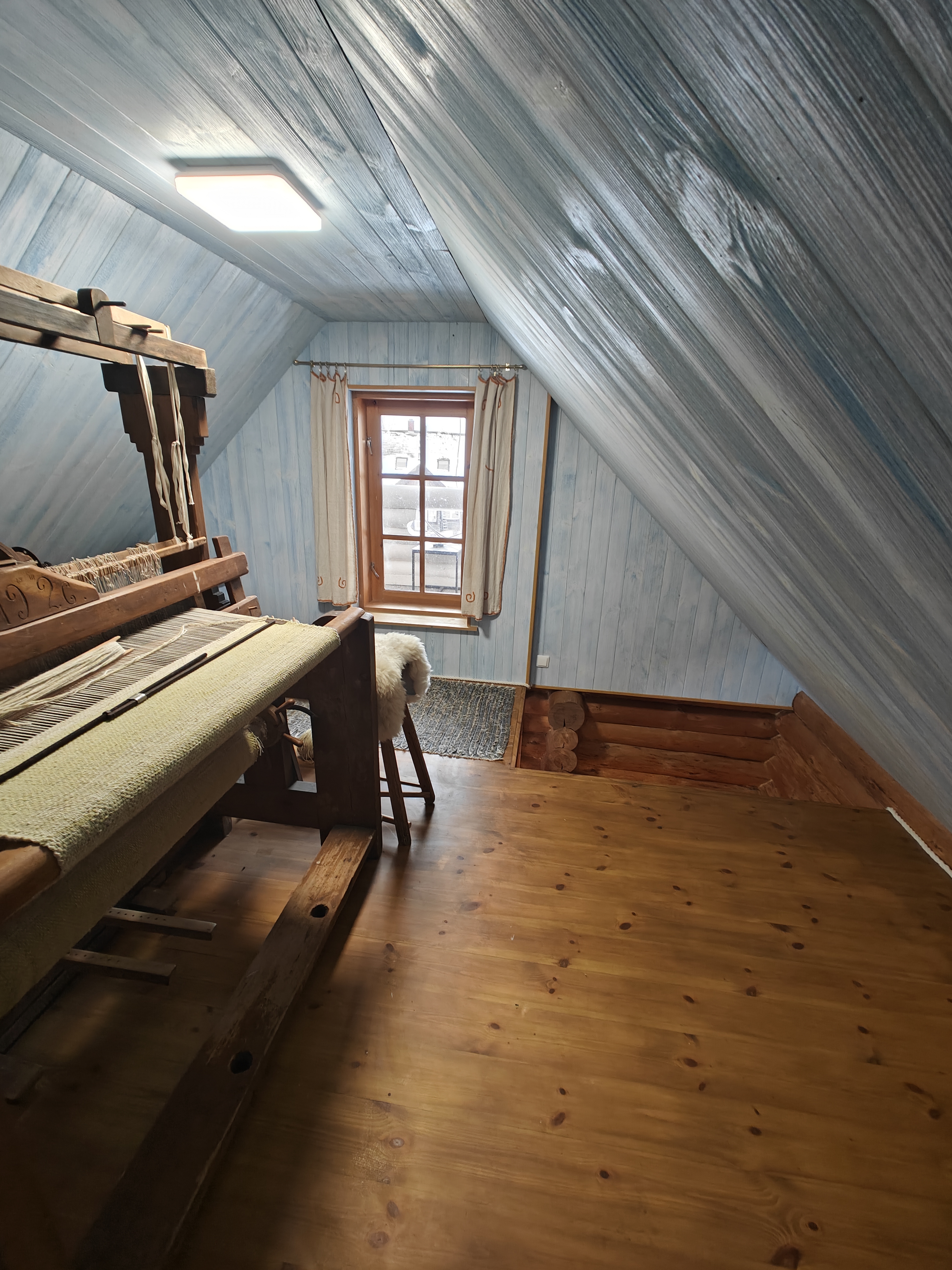 magamistuba, kus käsitööhuvilistele midagi põnevat