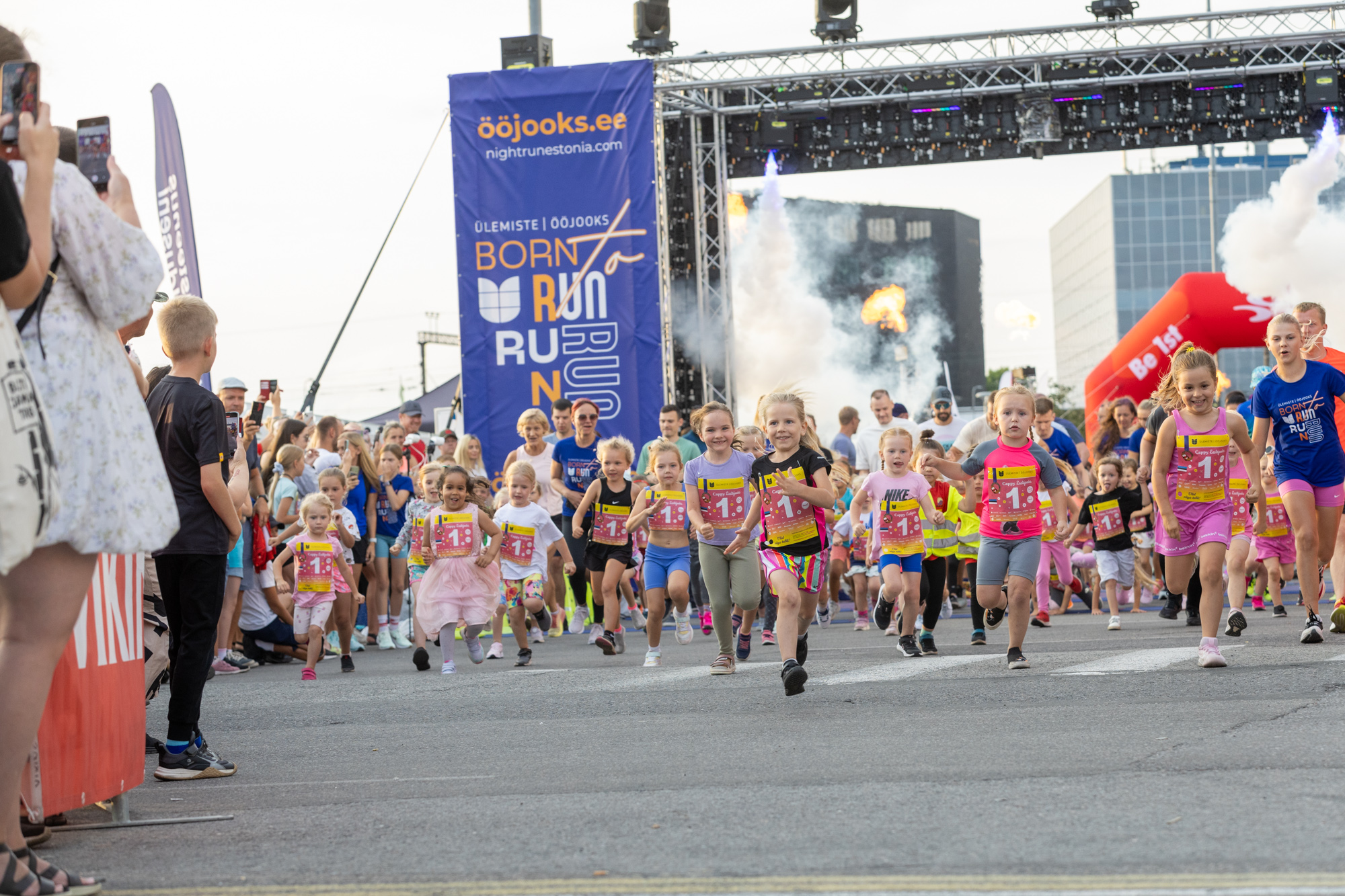 ÜLEMISTE Ööjooks - Tallinn