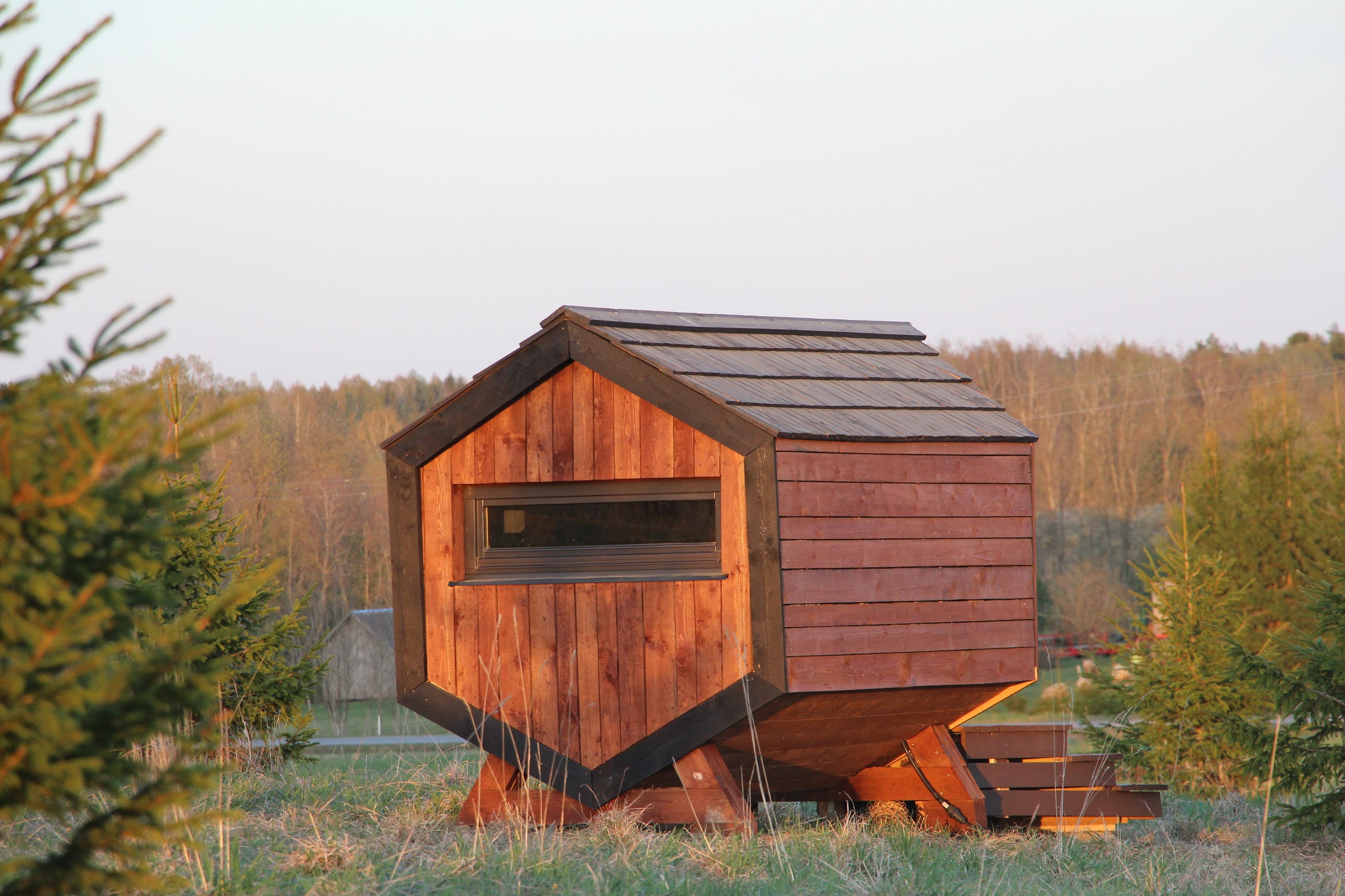 Voose Päikesekodu majutus Kärg-kabiin