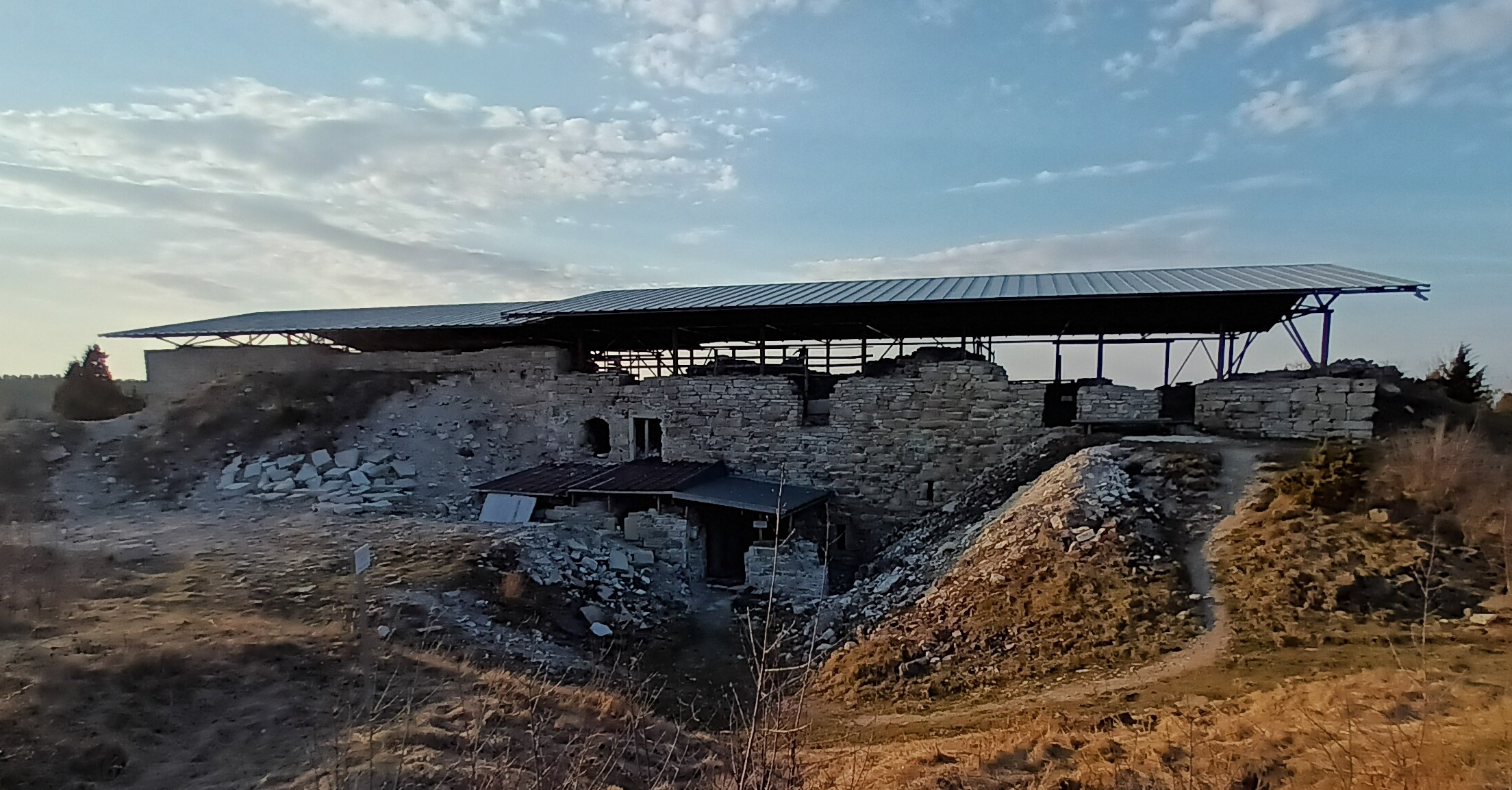 Maasi ordulinnuse varemed