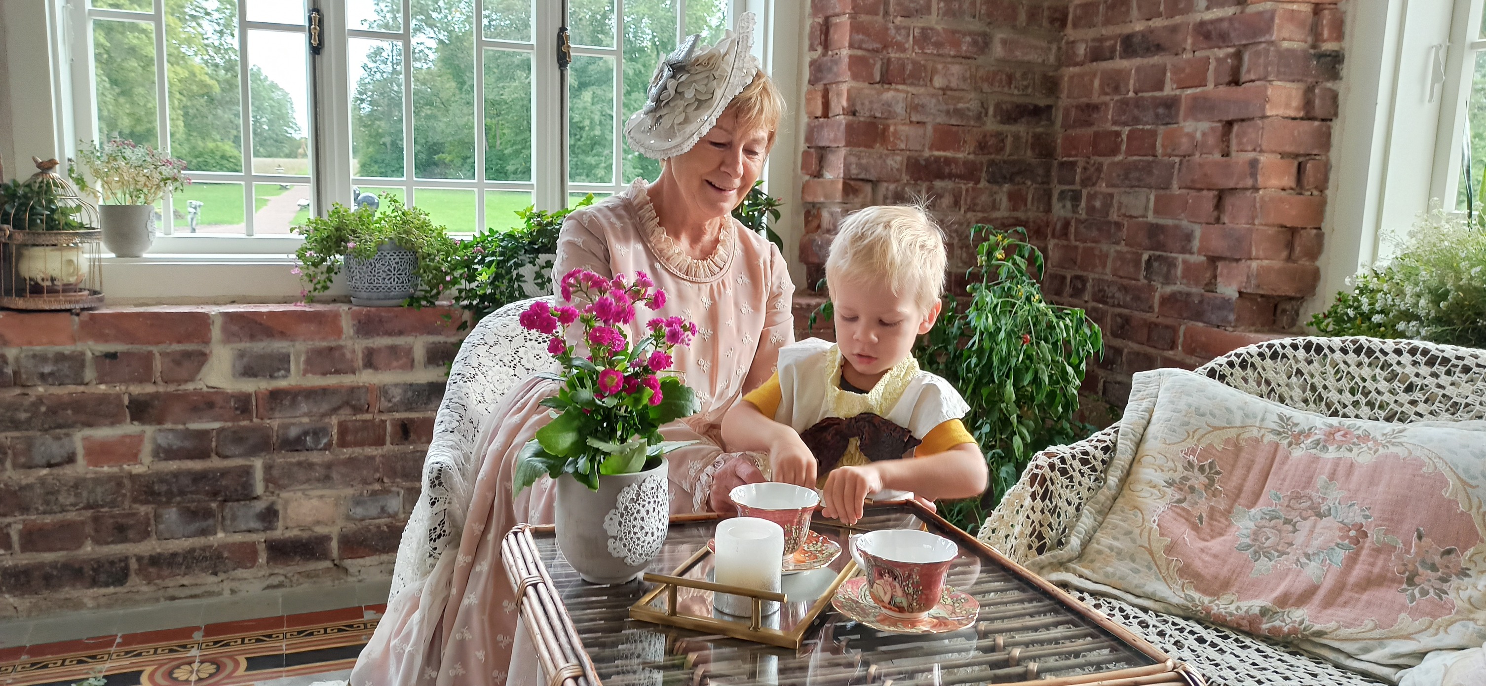 Anija mõisas kostüümides