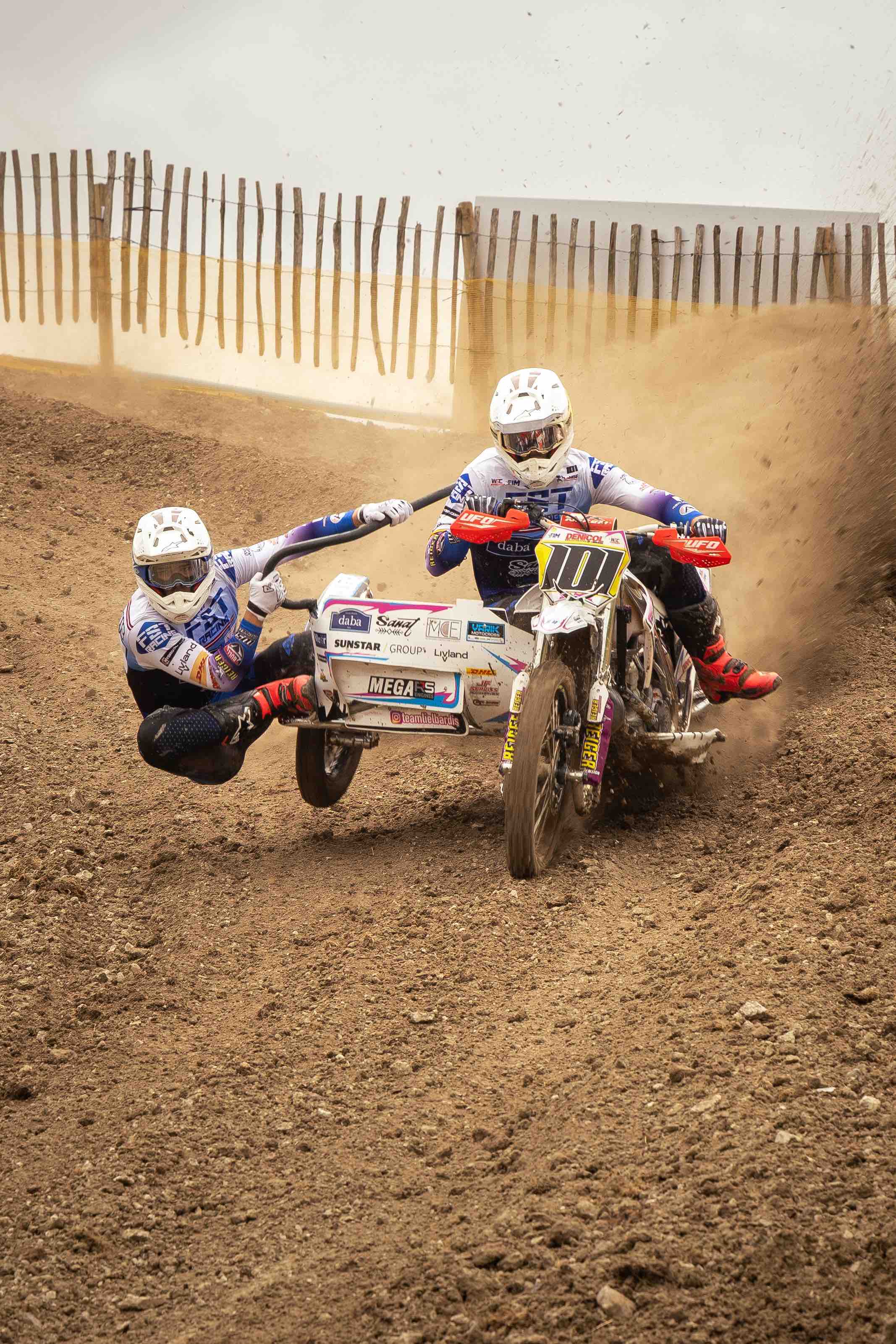 Ürituse rajal on maailma parimad külgkorvi- ja quadisõitjad