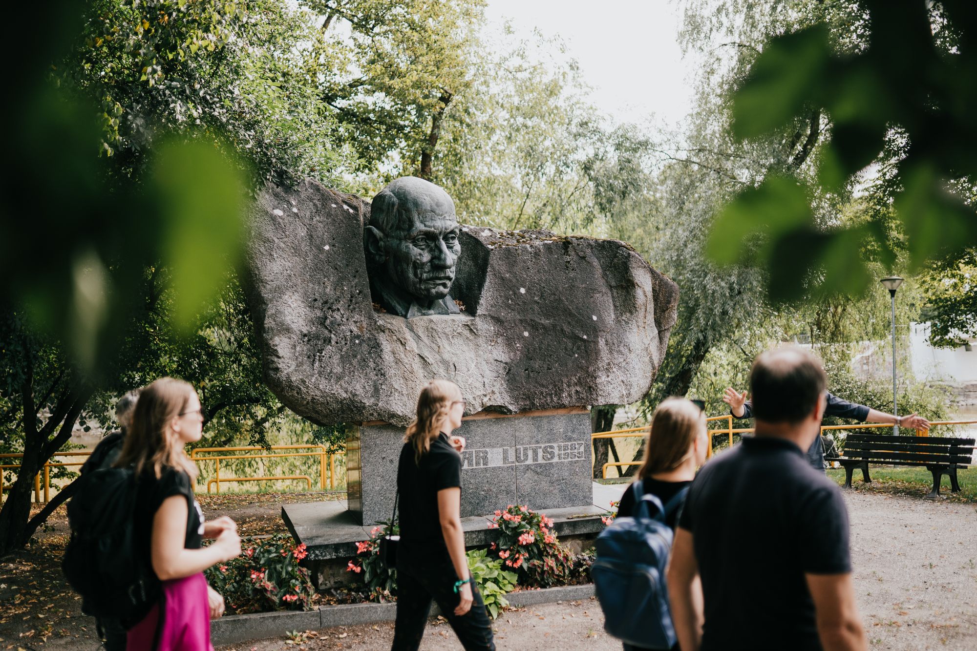 Oskar Lutsu monument