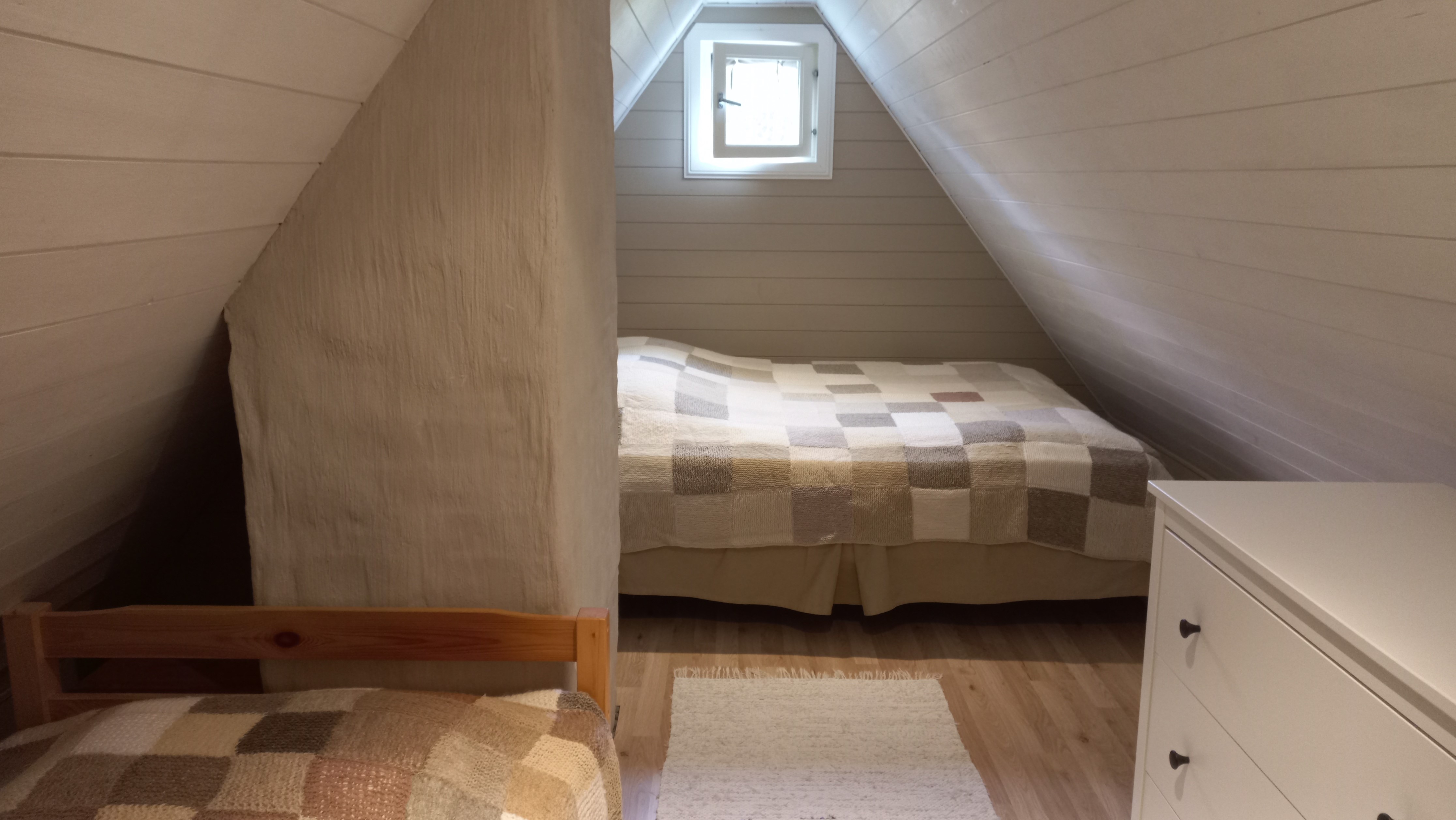 Bedroom, double bed