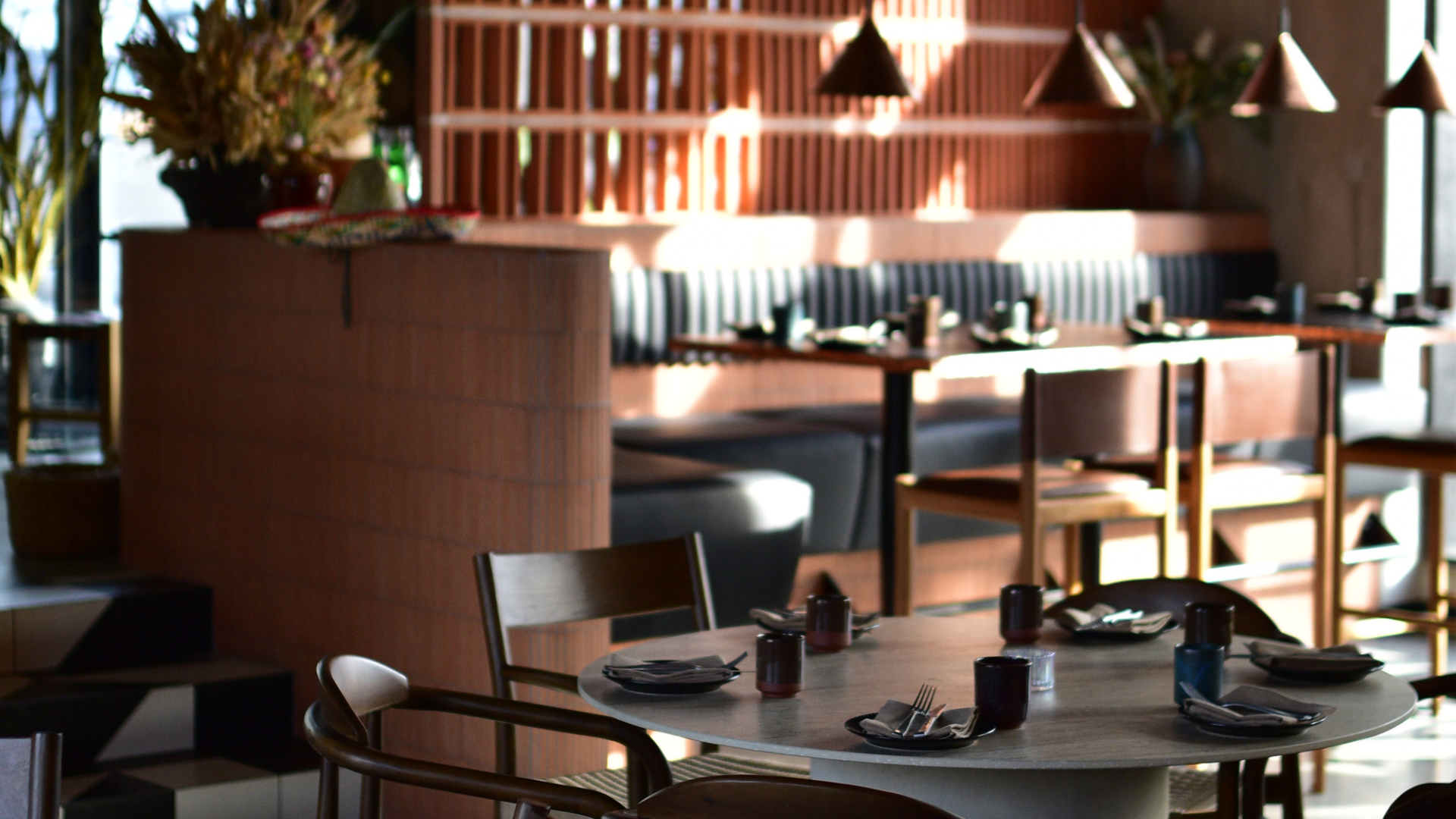 Restorani interjöör ja istumiskohad