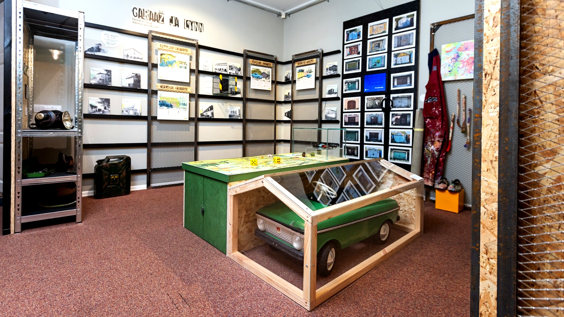Näitus „Garaaž. Гараж. Garage“
