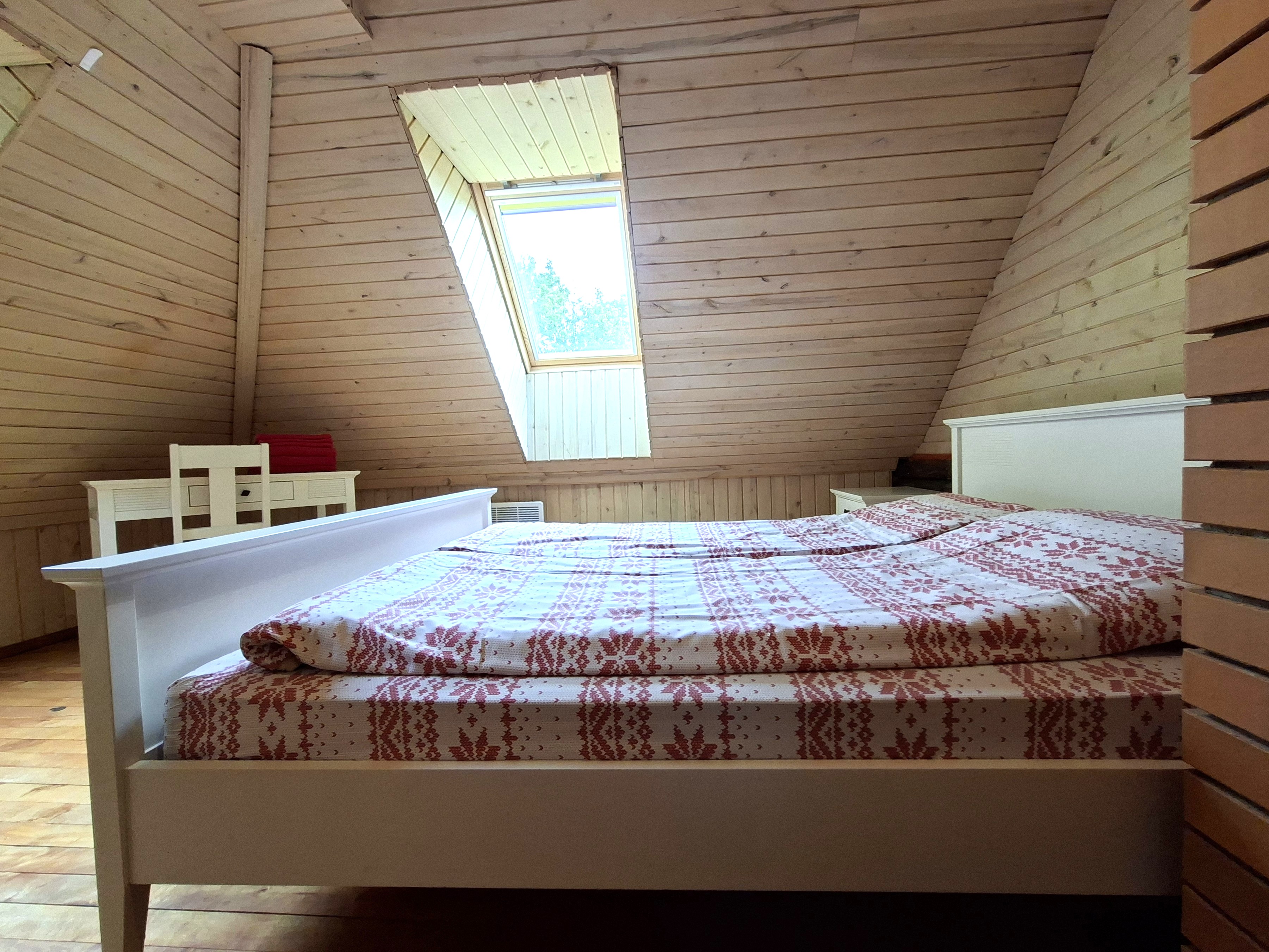 Puhkemaja 3. magamistuba kahekohalise ja ühekohalise voodiga