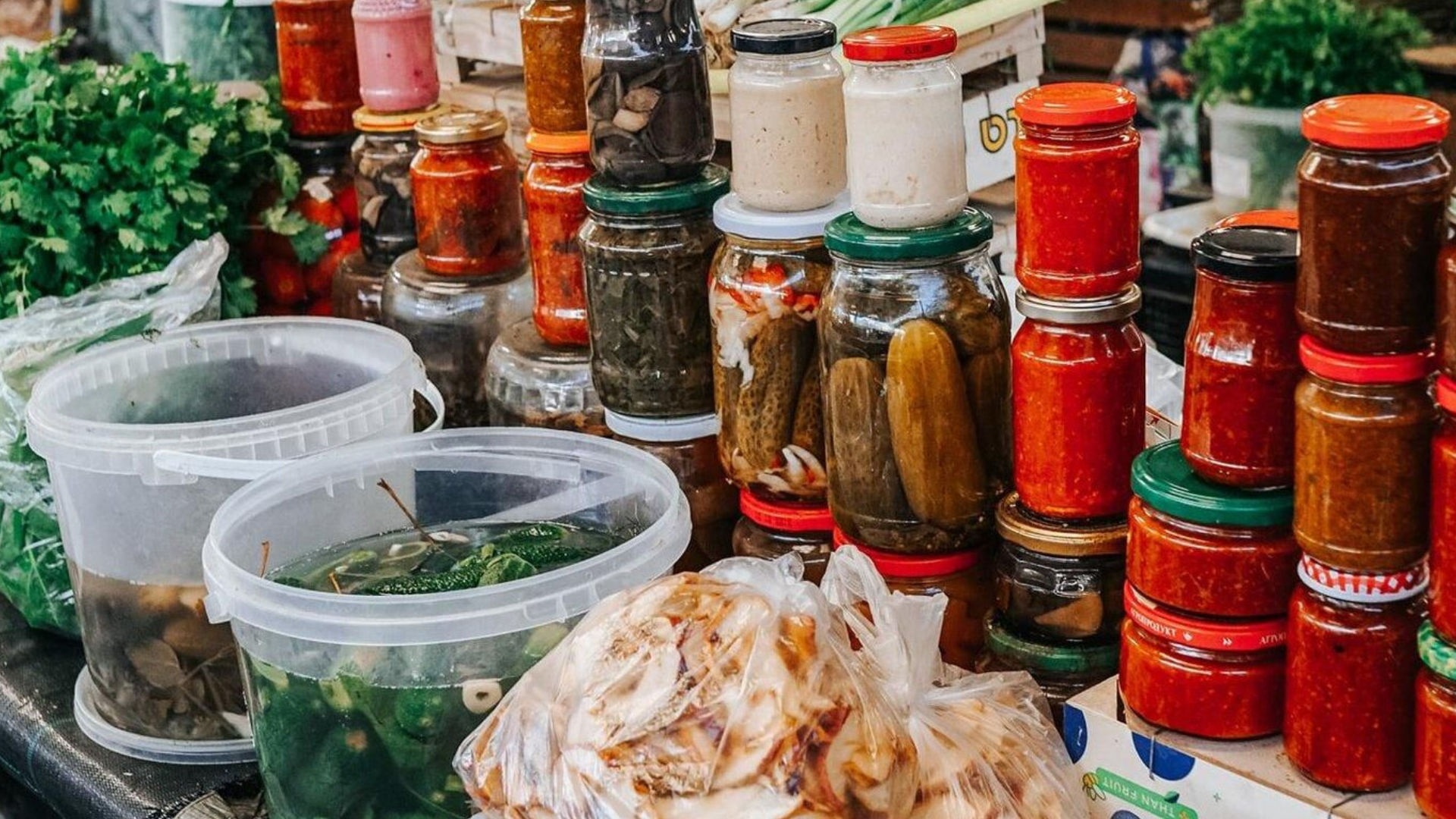 Tallinna Keskturg, Eesti hoidised