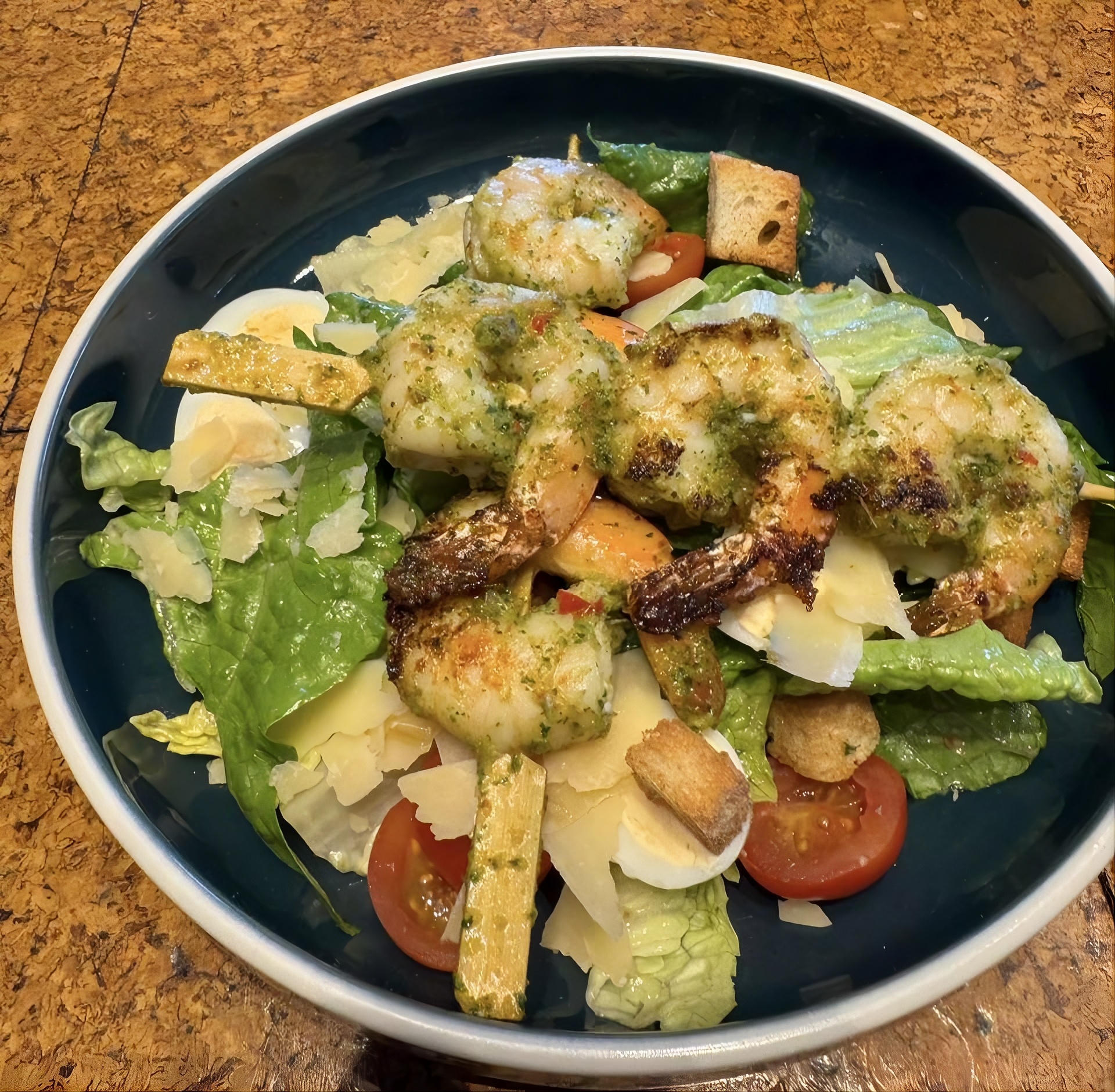 Caesari salat krevettidega