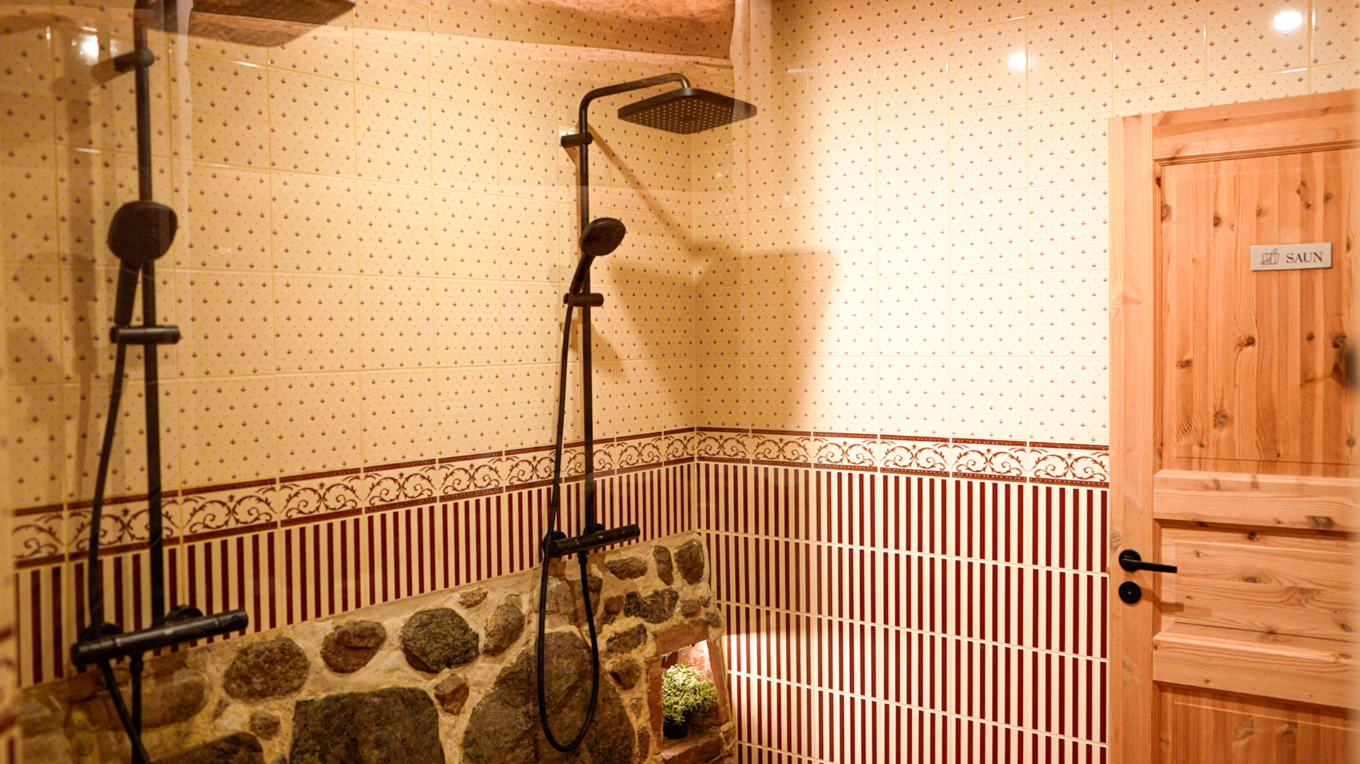 Metsapiiga Talu pesuhuone