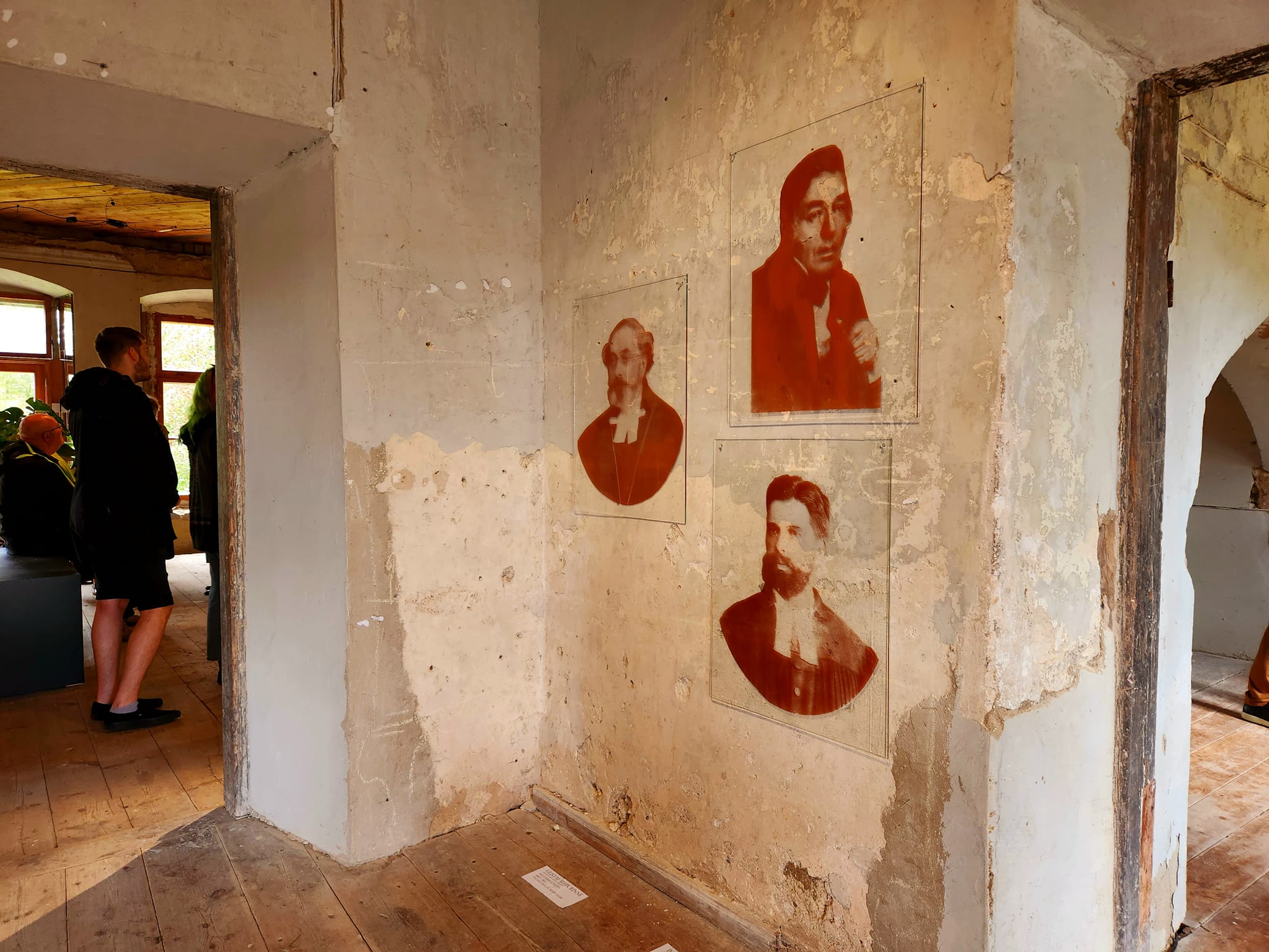 Näitus Reigi pastoraadis Hiiumaal