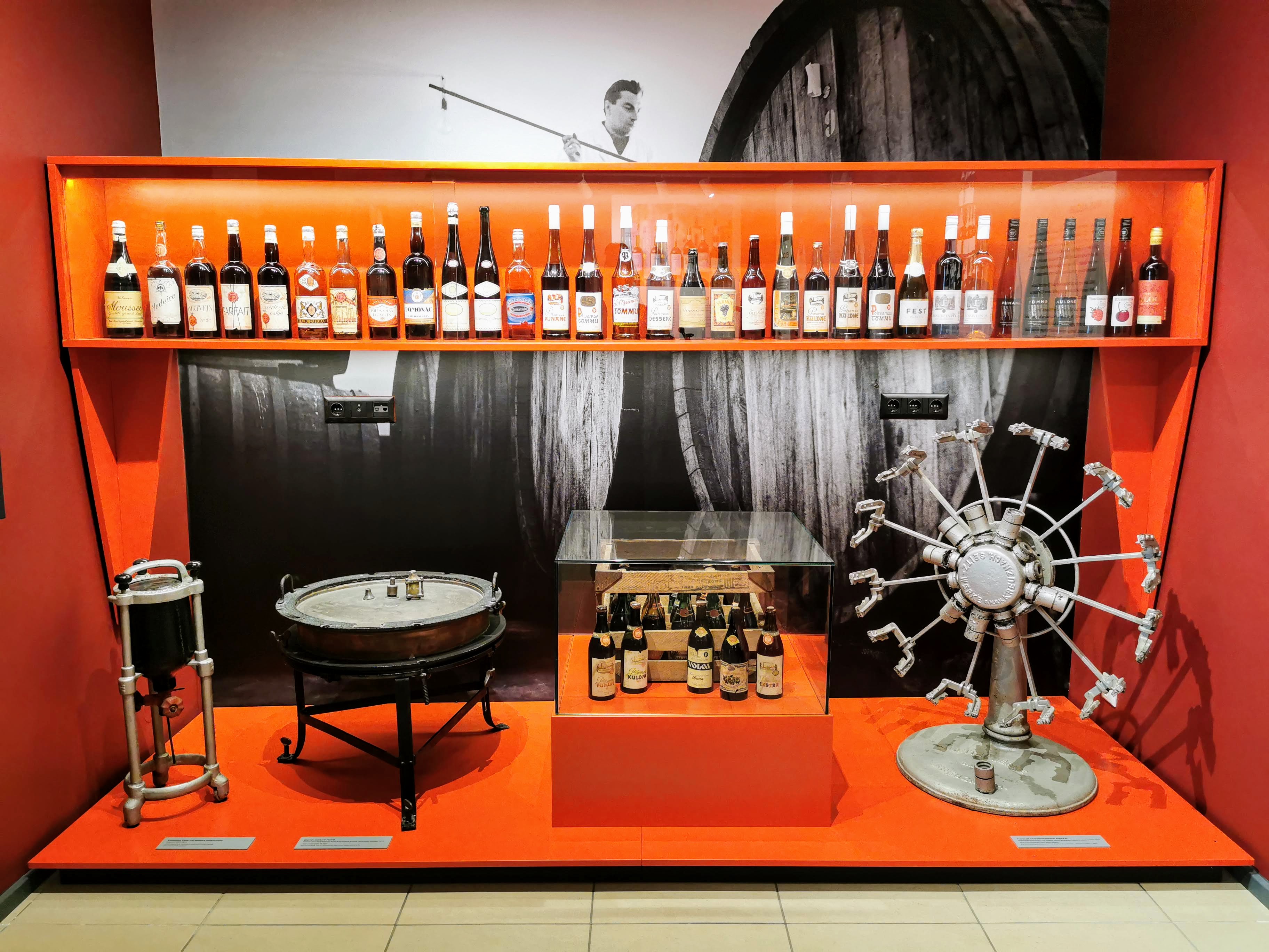 Tutvu Põltsamaa toidu- ja veinimuuseumis veini valmistamise ajalooga