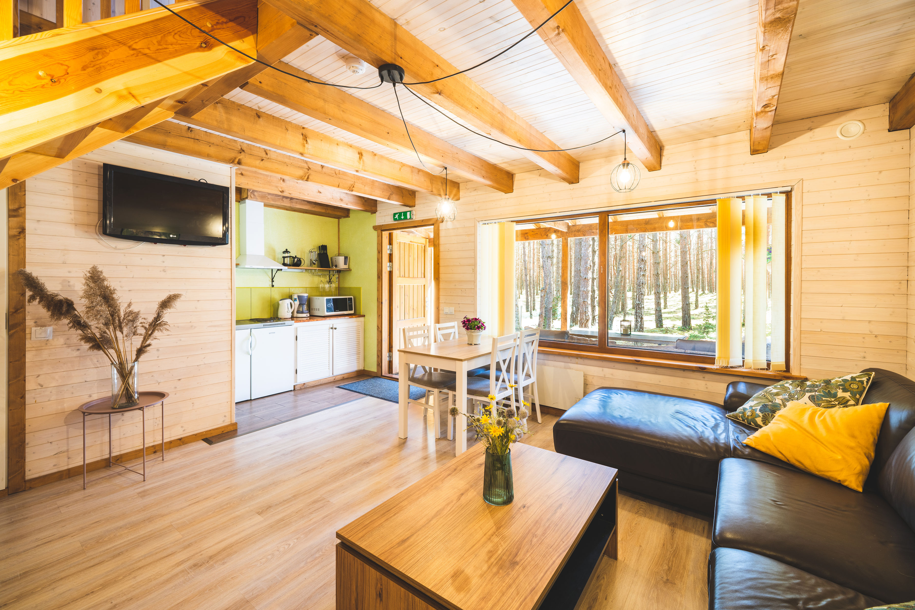 Kööginurgaga elutuba