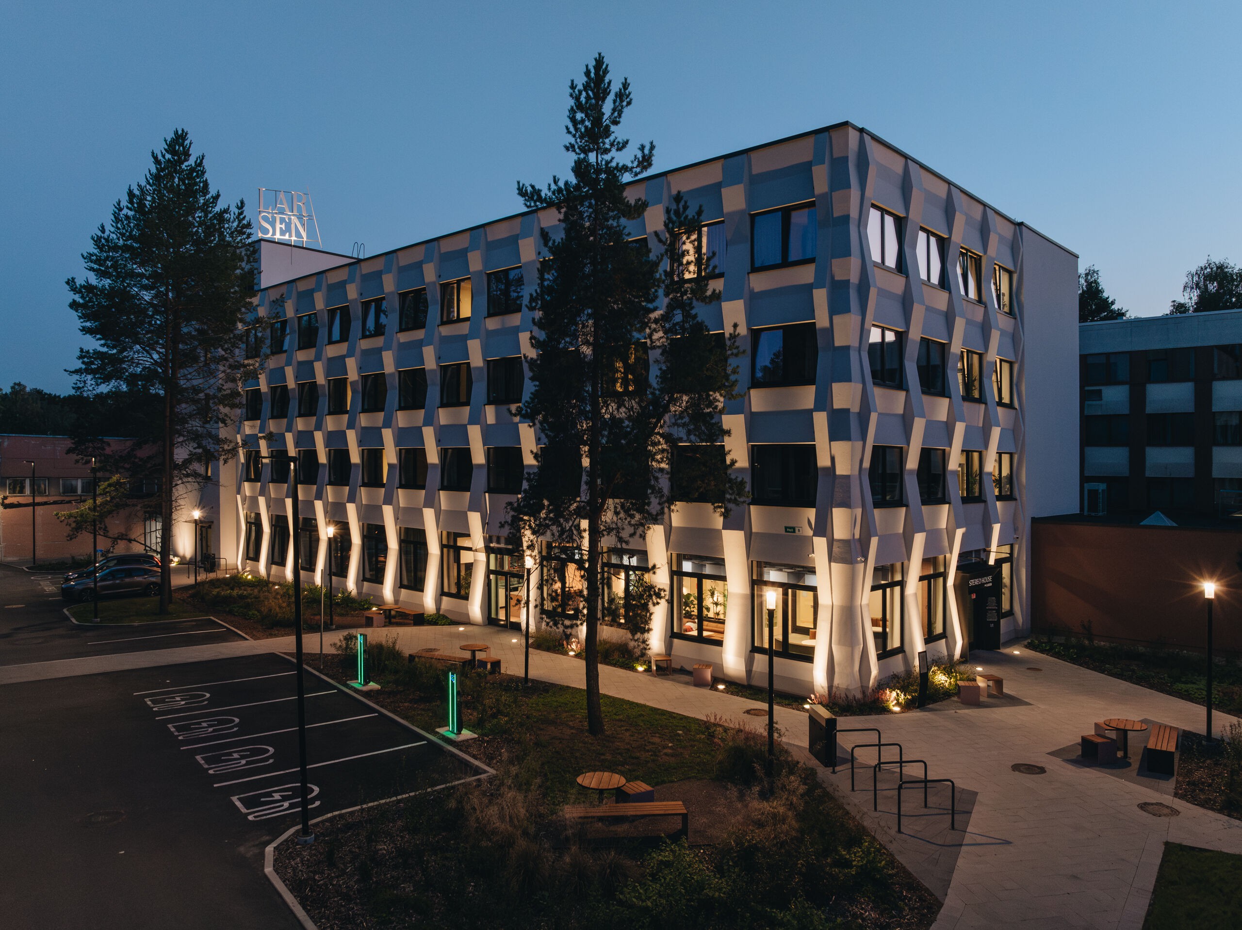 Exterior view of the Stereo house
