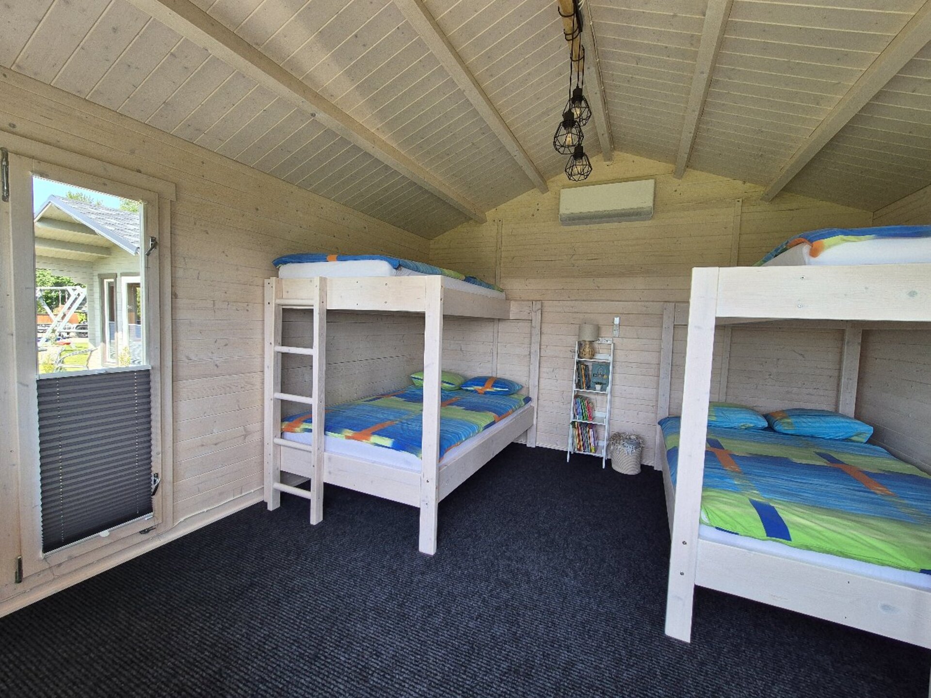 Accommodation on the shore of Lake Võrtsjärv, for four (max 6 in)