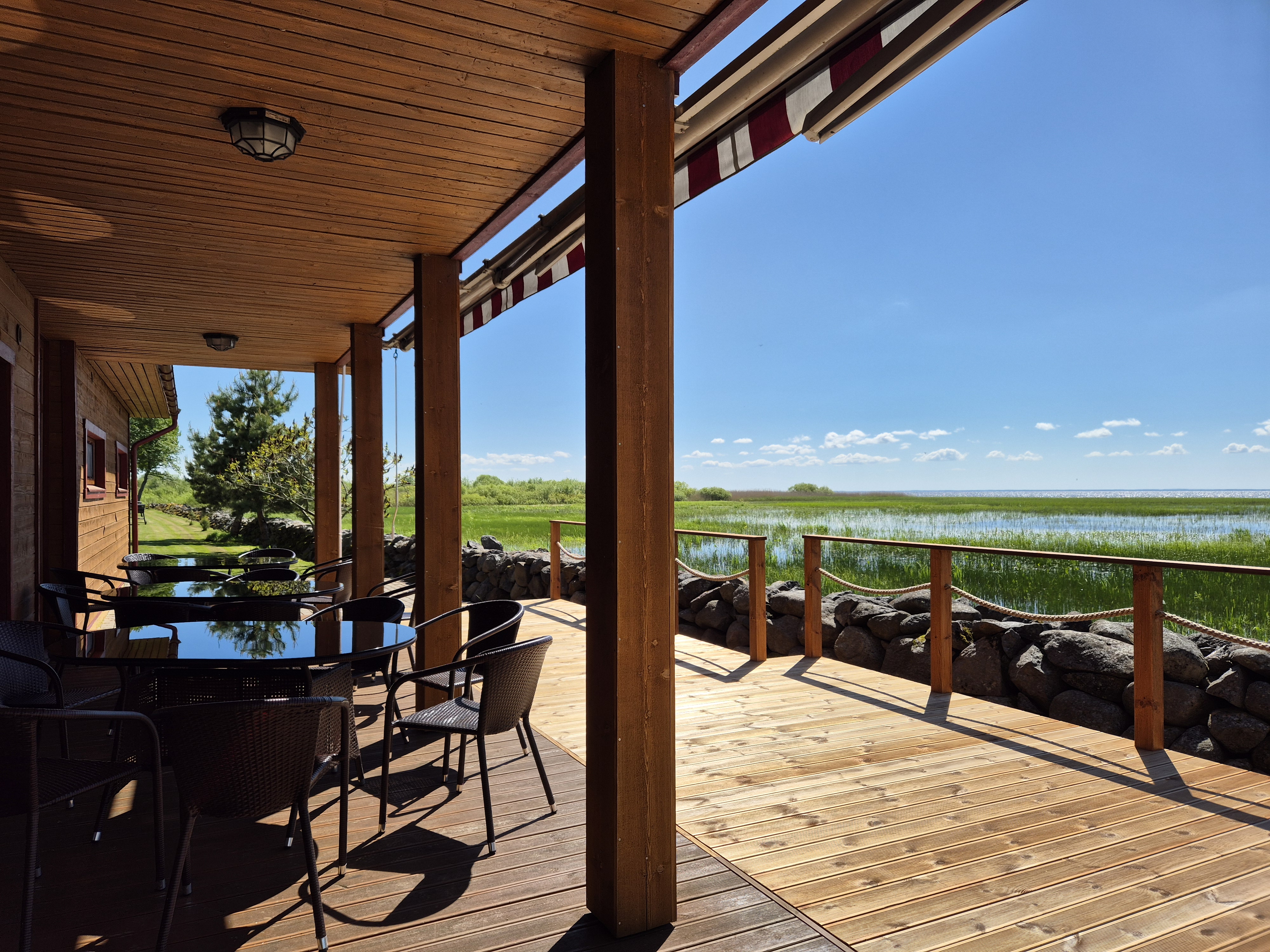 Sauna house terrace on the shore of Lake Võrtsjärv