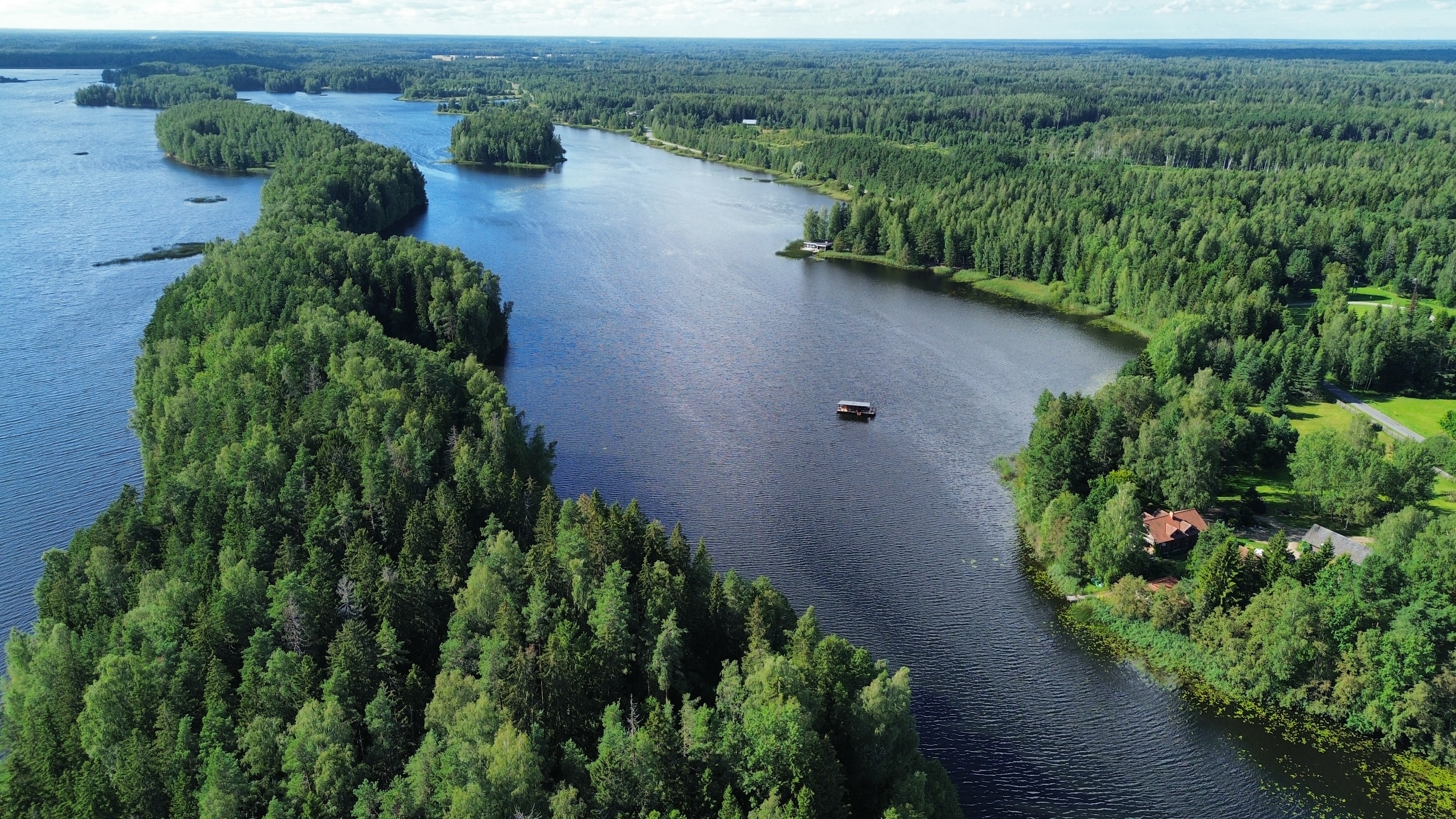 Paunküla Heaolukeskus veehoidla kaldal